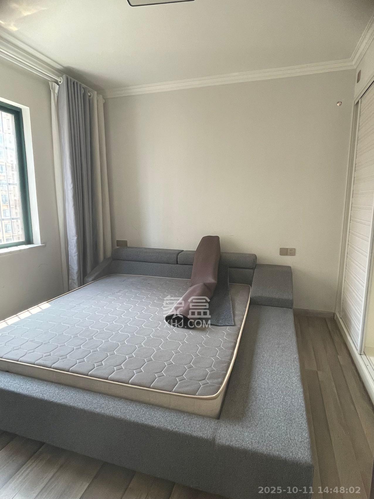 洋湖时代  3室2厅1卫    2100.0元/月 洋湖时代  3室2厅1卫    2100.0元/月室内图