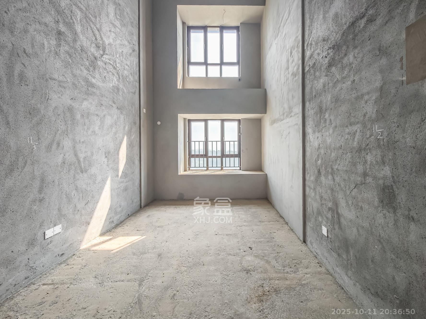 卓越青竹湖  3室2厅1卫    75.0万卧室