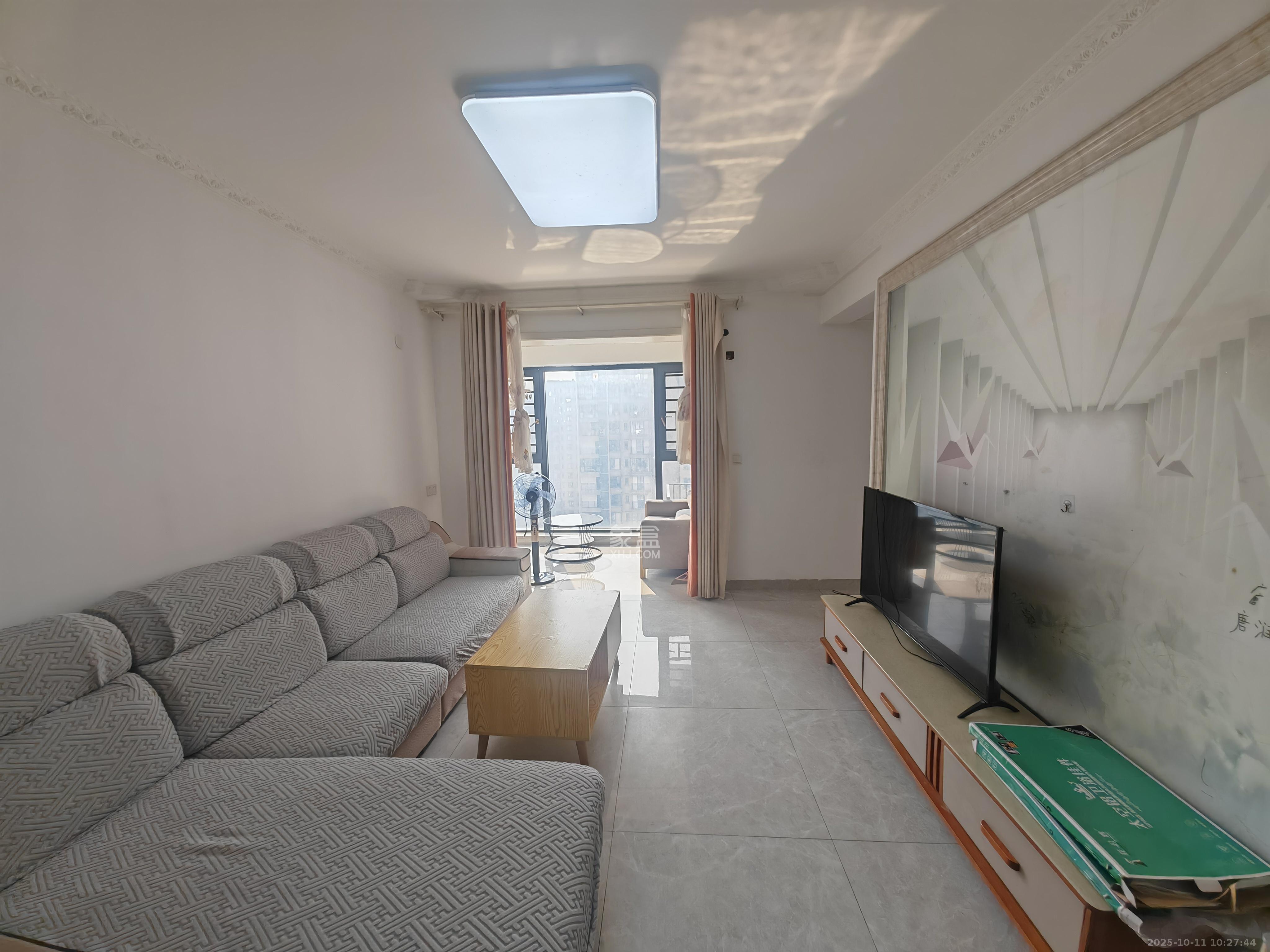 中建嘉和城 3室2厅1卫 2100.0元/月 中建嘉和城 3室2厅1卫 2100.0元/月室内图