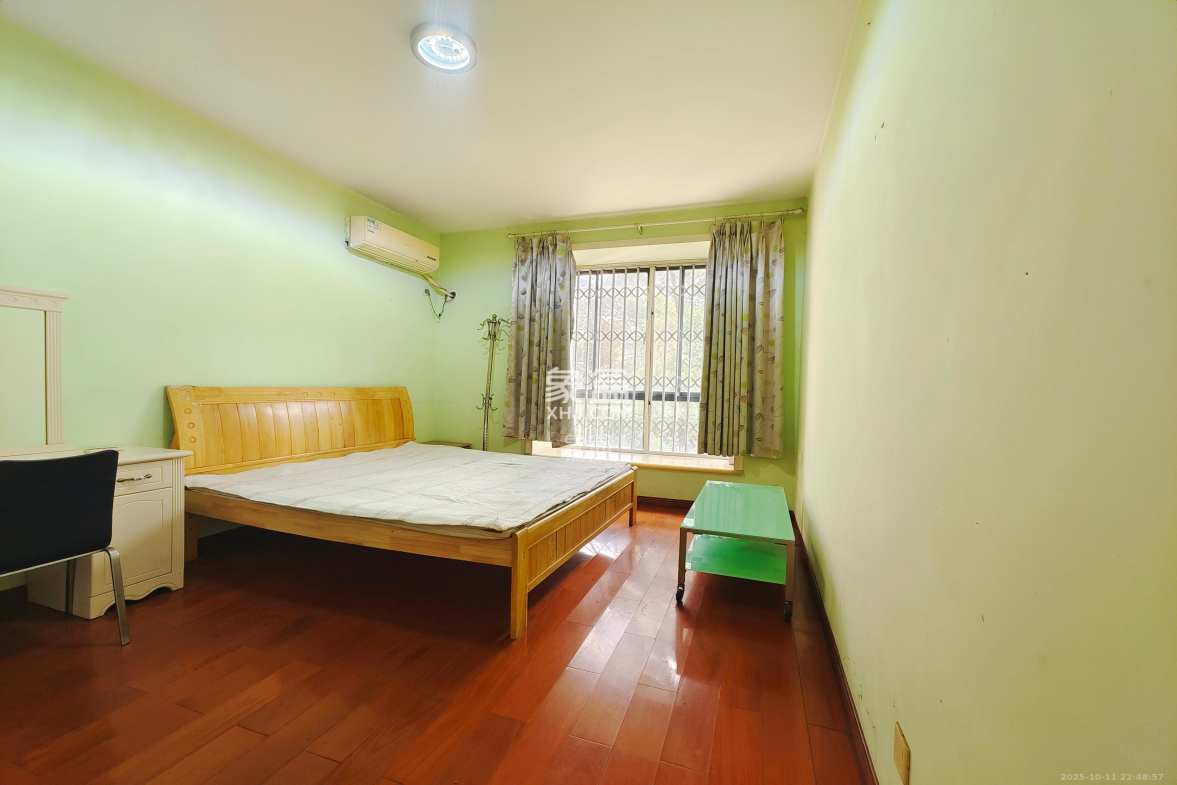 枫林绿洲  4室2厅2卫    2600.0元/月 枫林绿洲  4室2厅2卫    2600.0元/月室内图