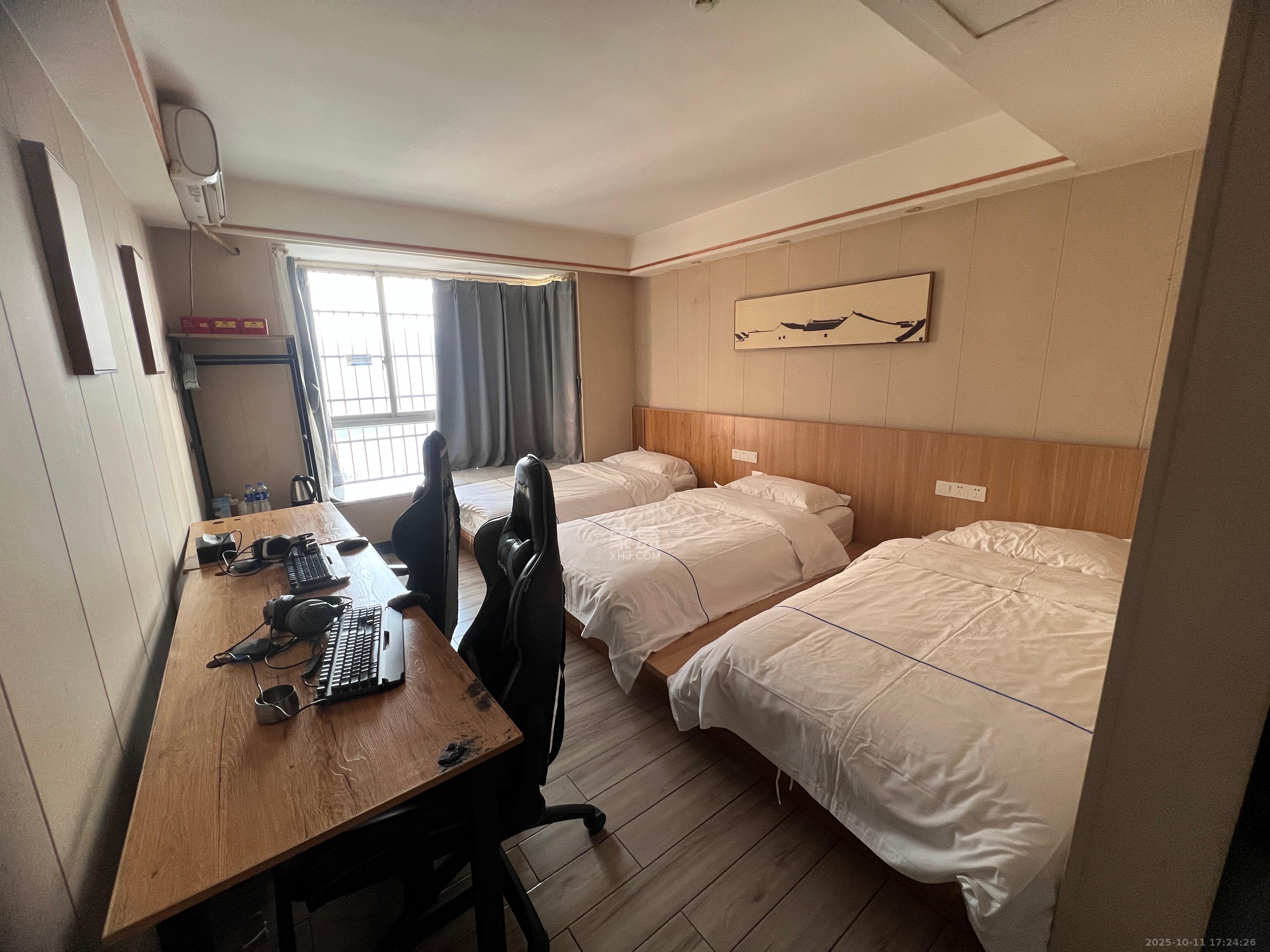 高桥现代商贸城 9室1厅1卫 4000.0元/月 高桥现代商贸城 9室1厅1卫 4000.0元/月室内图