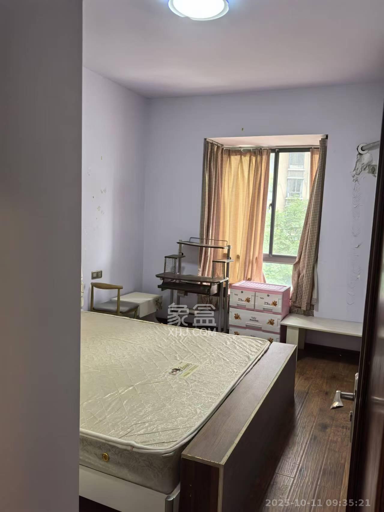 鑫远湘府逸园  3室2厅1卫    2000.0元/月室内图