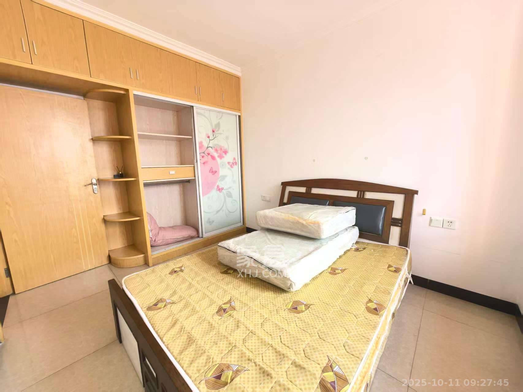 尊邸华庭  2室2厅1卫    1900.0元/月 尊邸华庭  2室2厅1卫    1900.0元/月室内图