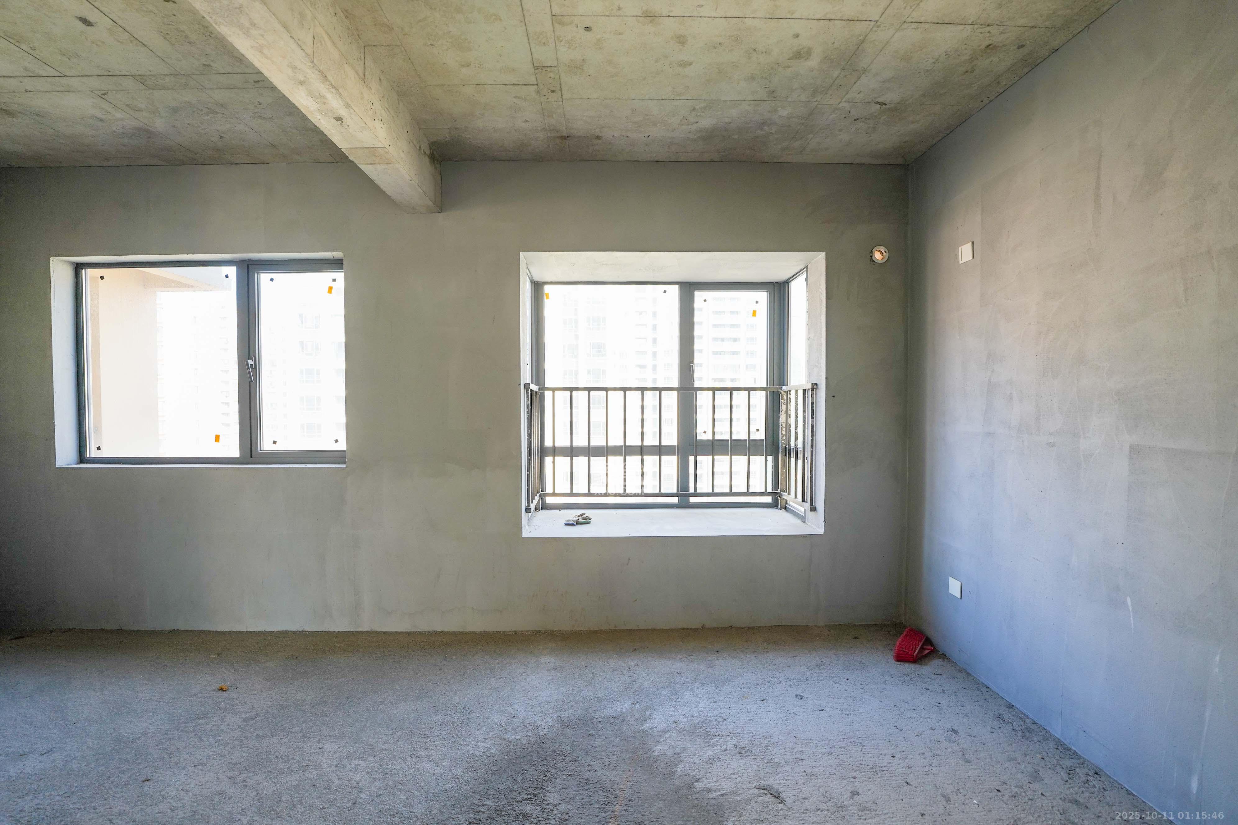 丽发新城 4室2厅2卫 101.6万 丽发新城 4室2厅2卫 101.6万卧室