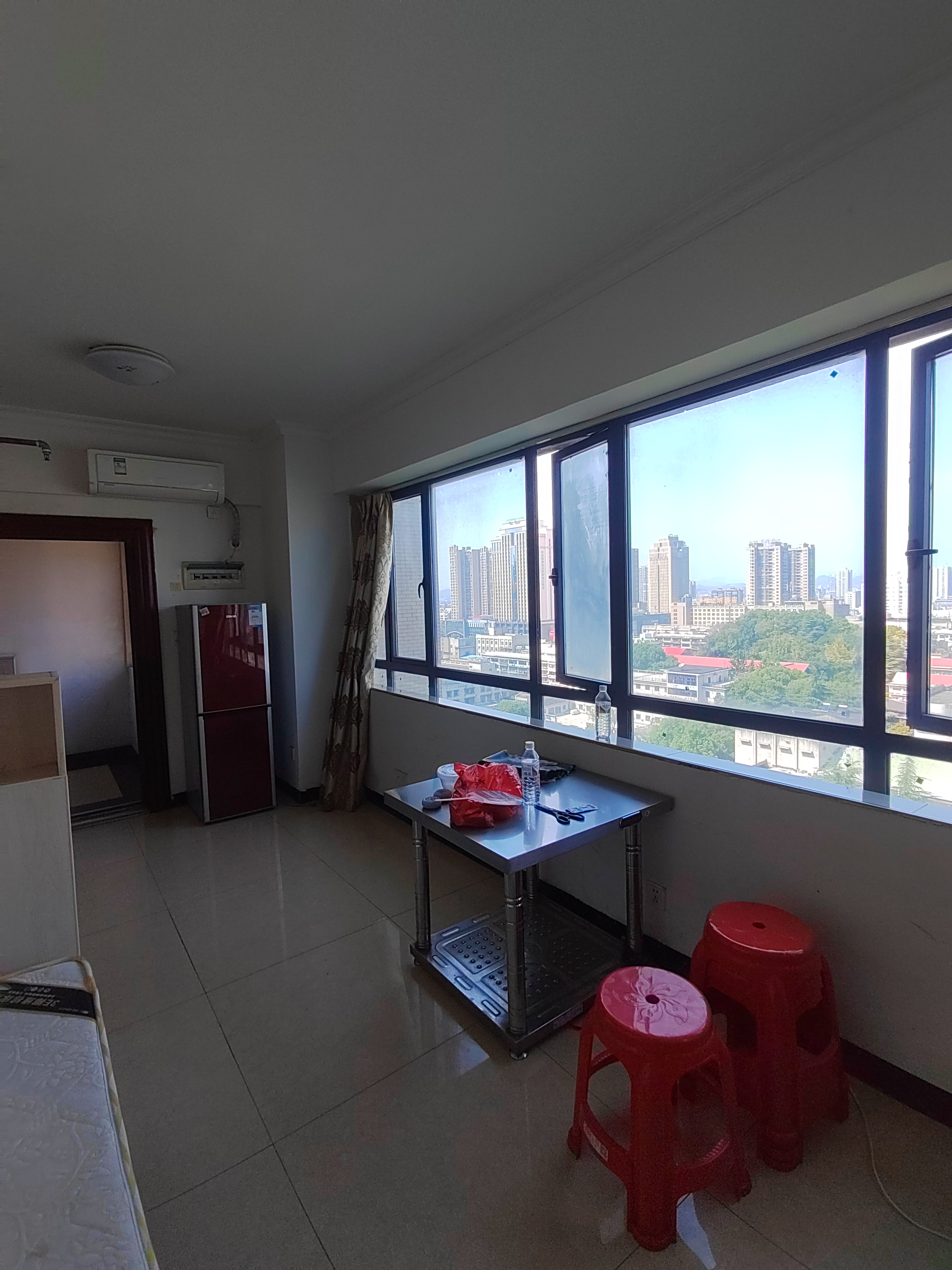 农业农机学校院内家属楼 2室2厅1卫 800.0元/月 农业农机学校院内家属楼 2室2厅1卫 800.0元/月室内图