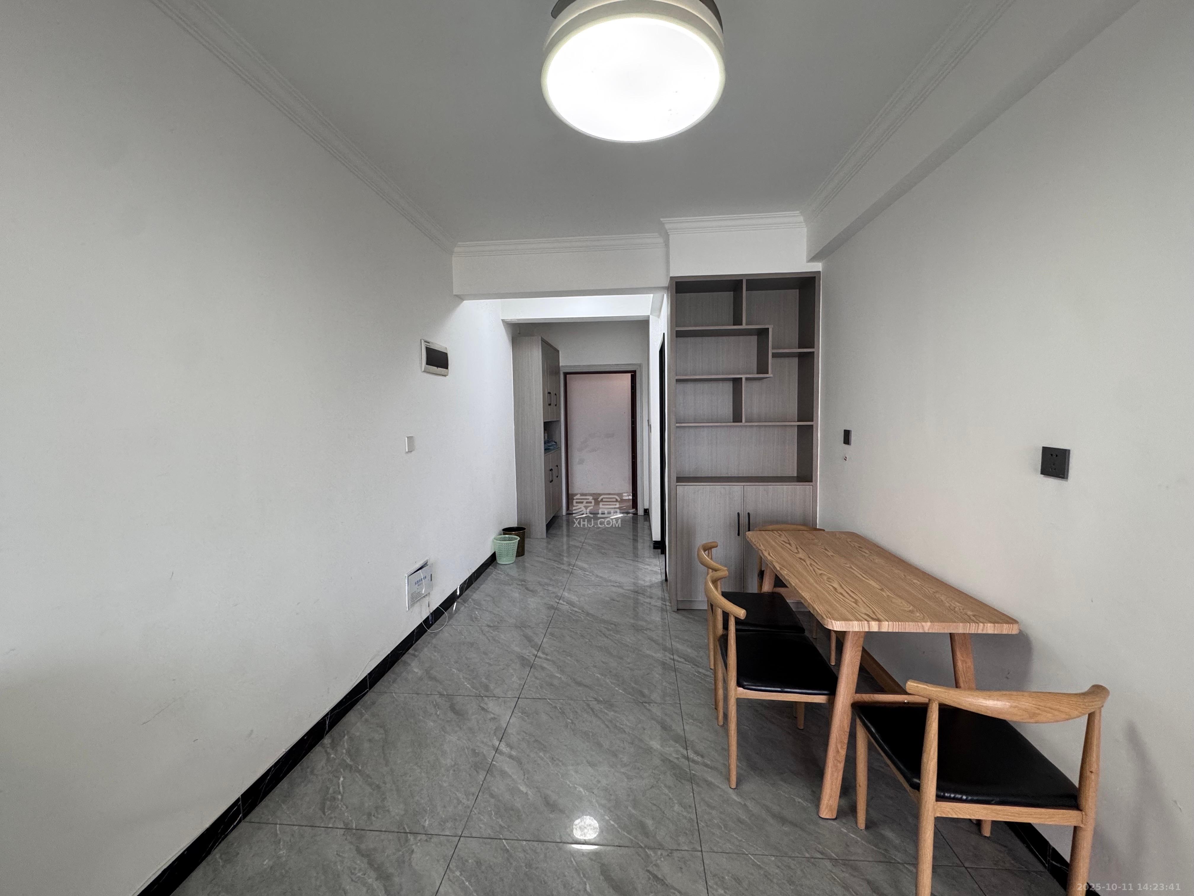 长郡旁牛津街（瑞凯滨江雅苑）  3室2厅1卫    1700.0元/月室内图