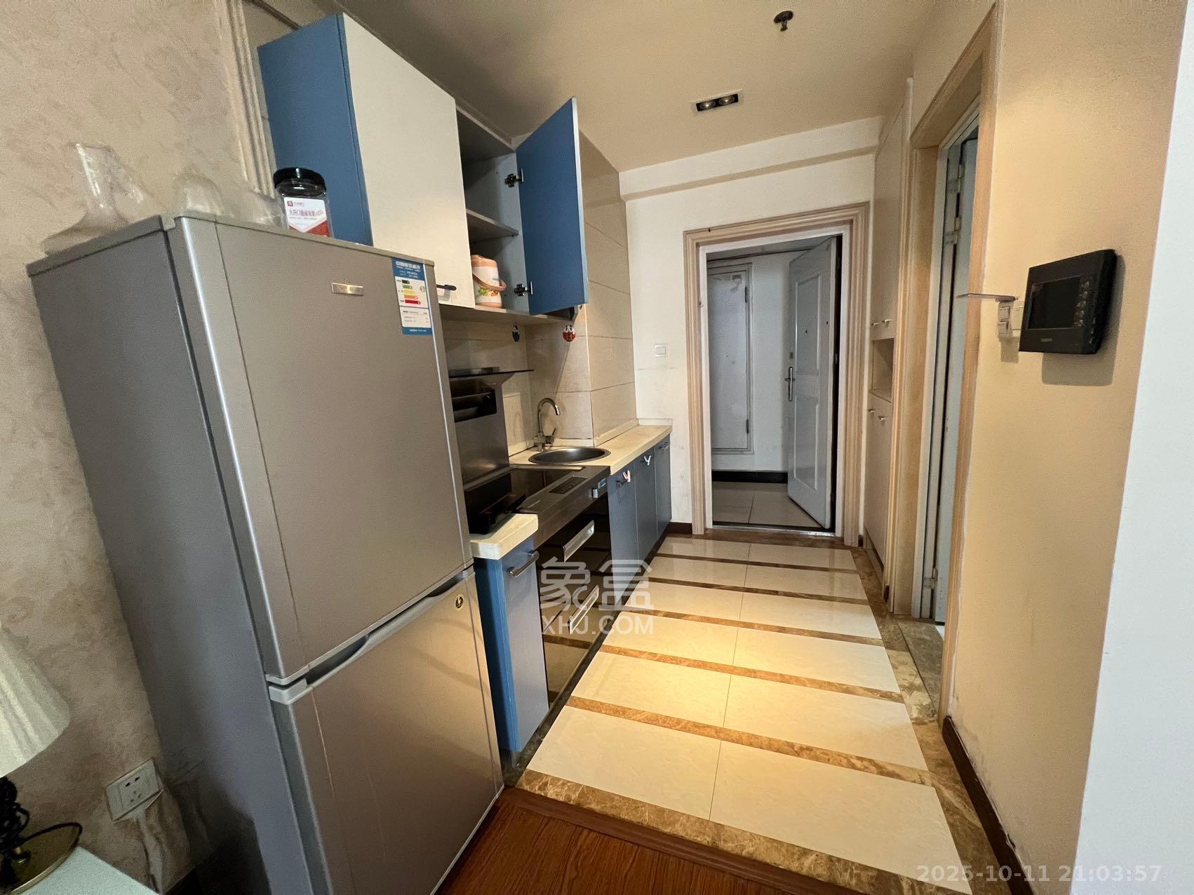 西子一间  1室1厅1卫    1500.0元/月室内图