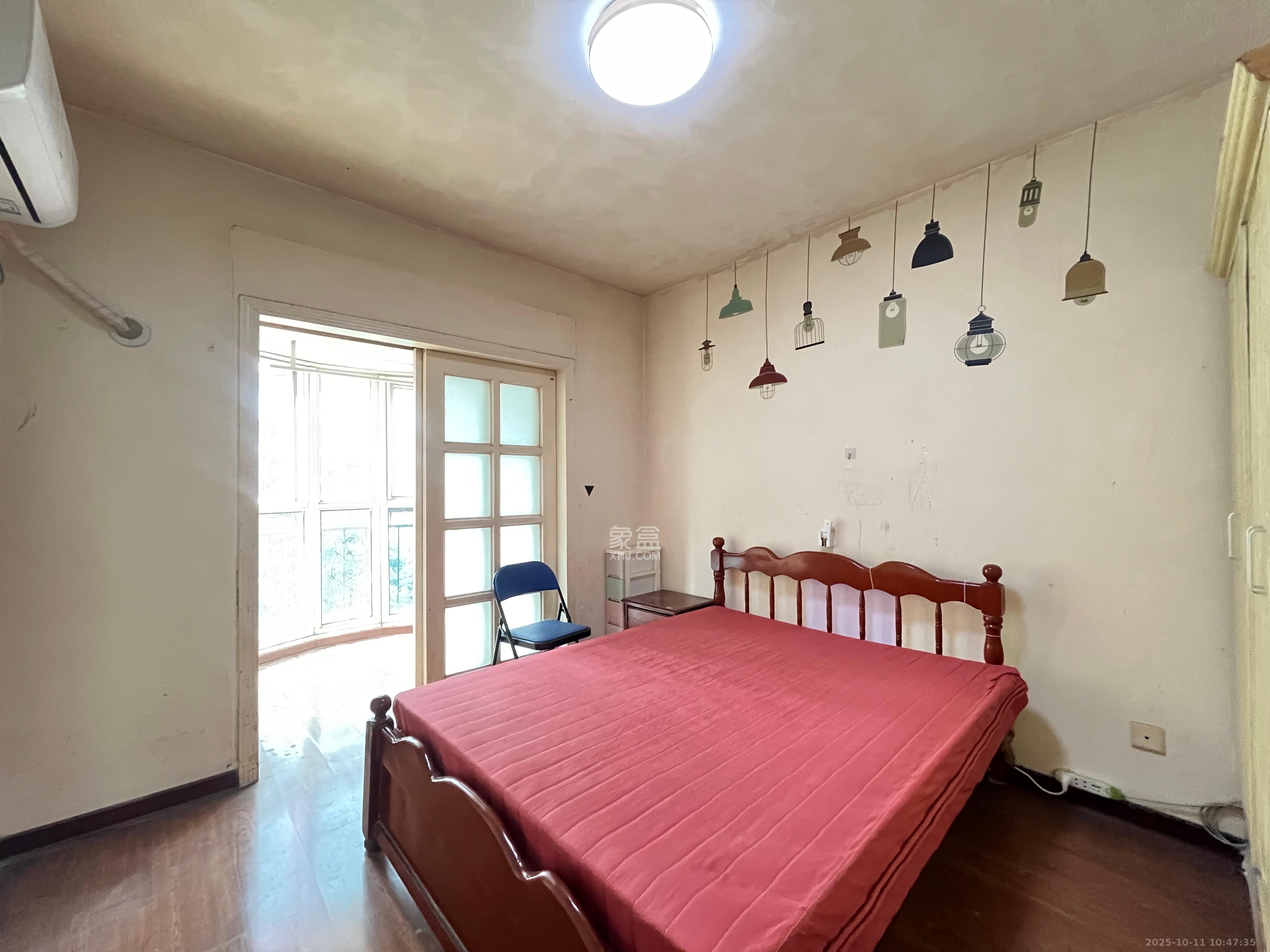 恩瑞麓山名园(龙王港小区) 3室2厅1卫 2000.0元/月 恩瑞麓山名园(龙王港小区) 3室2厅1卫 2000.0元/月室内图