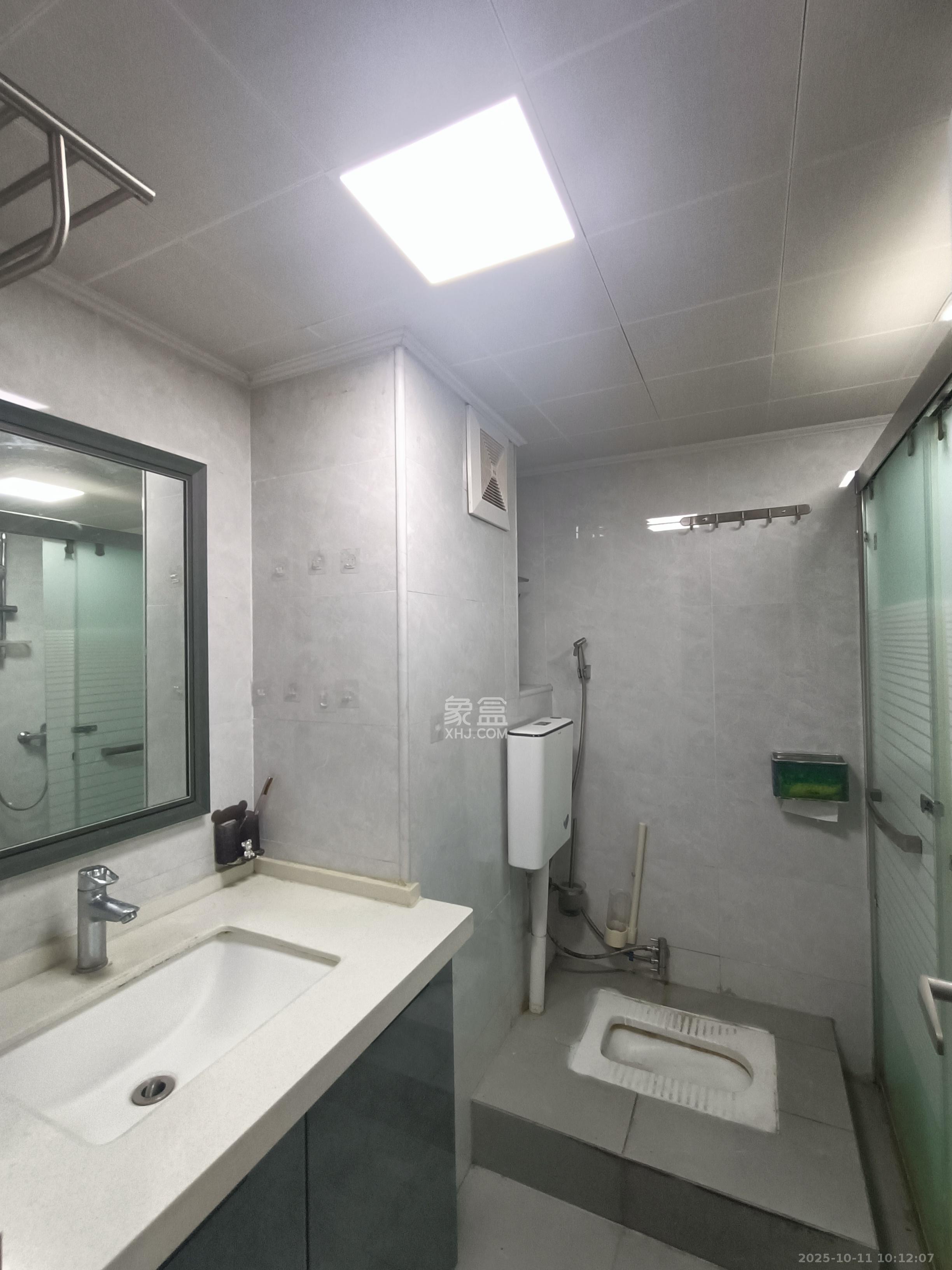 荣盛花语书苑  1室0厅0卫    2000.0元/月室内图