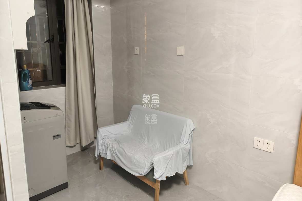 同鑫家园 1室1厅1卫 1300.0元/月 同鑫家园 1室1厅1卫 1300.0元/月室内图