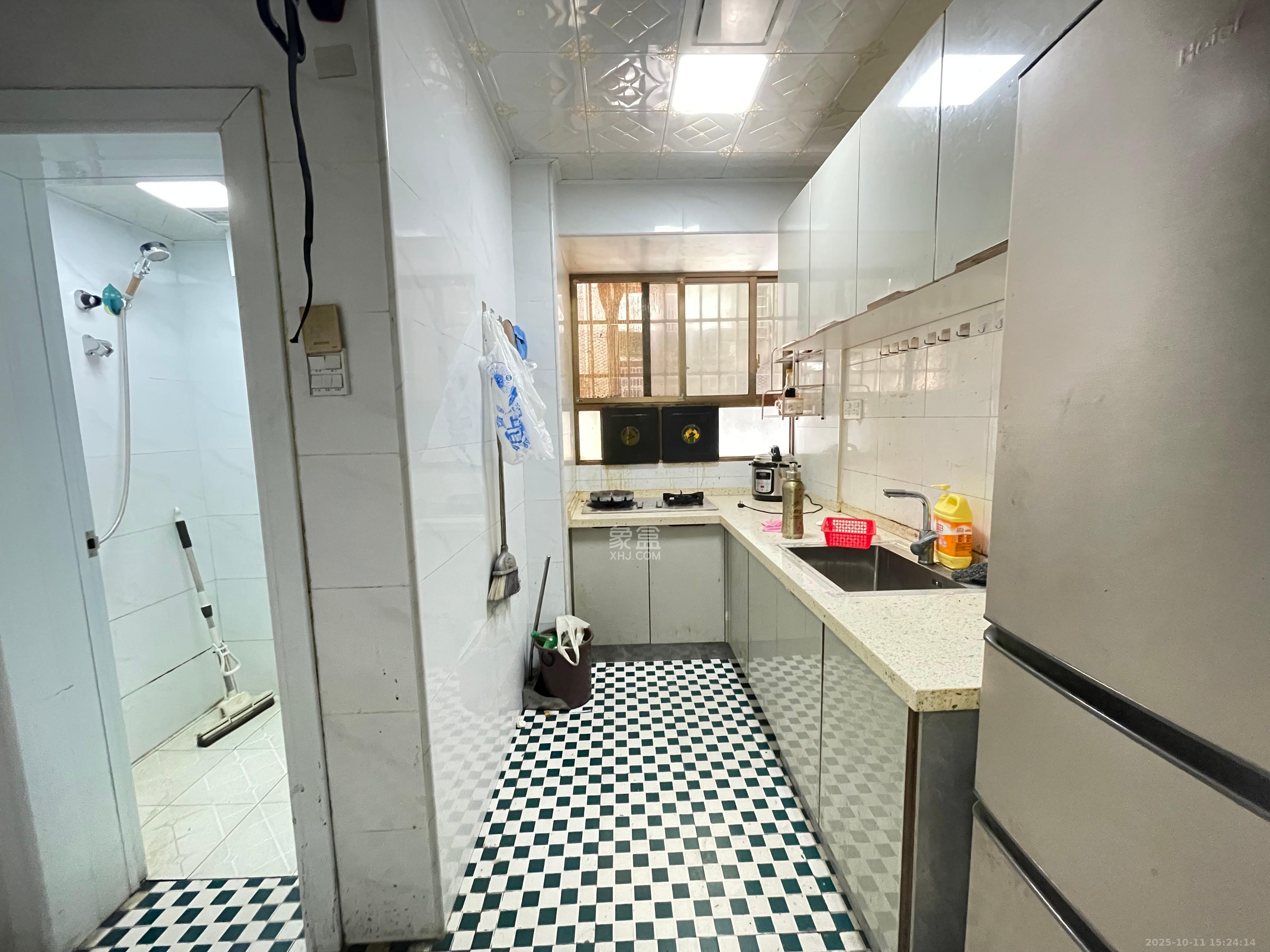 长坡社区  2室1厅1卫    1650.0元/月室内图