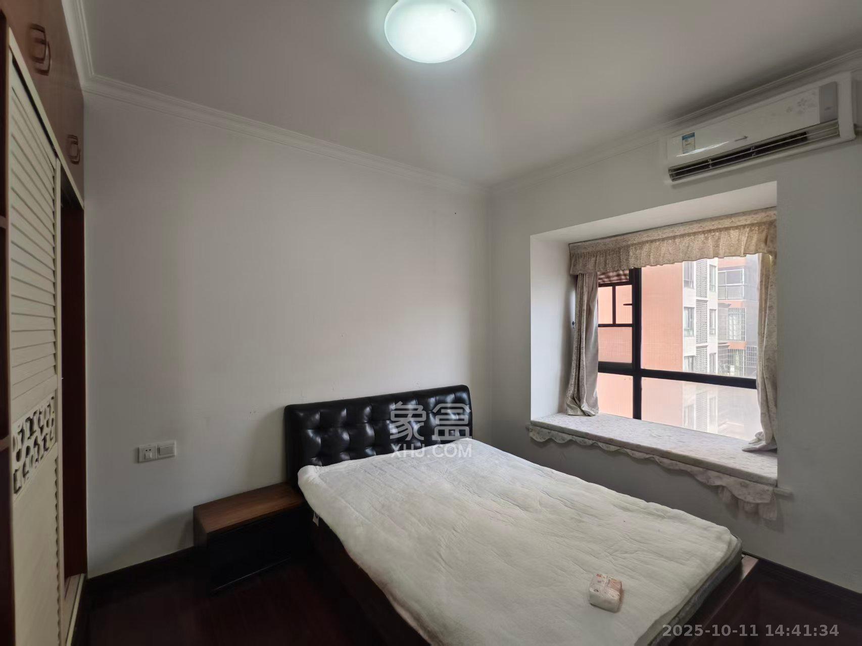 盛地尊域  4室2厅2卫    1900.0元/月室内图