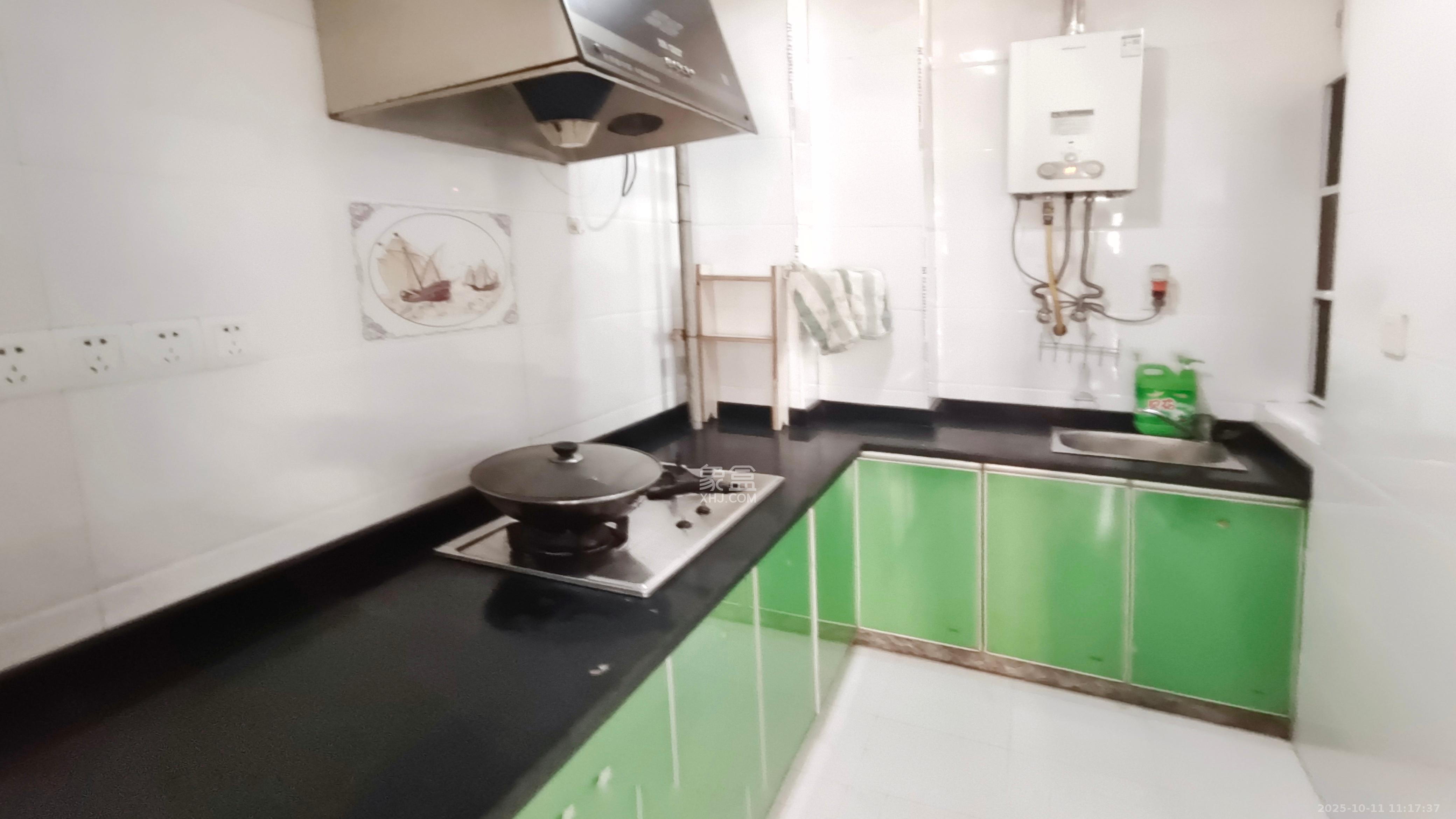 鑫科明珠 3室2厅1卫 2300.0元/月 鑫科明珠 3室2厅1卫 2300.0元/月室内图