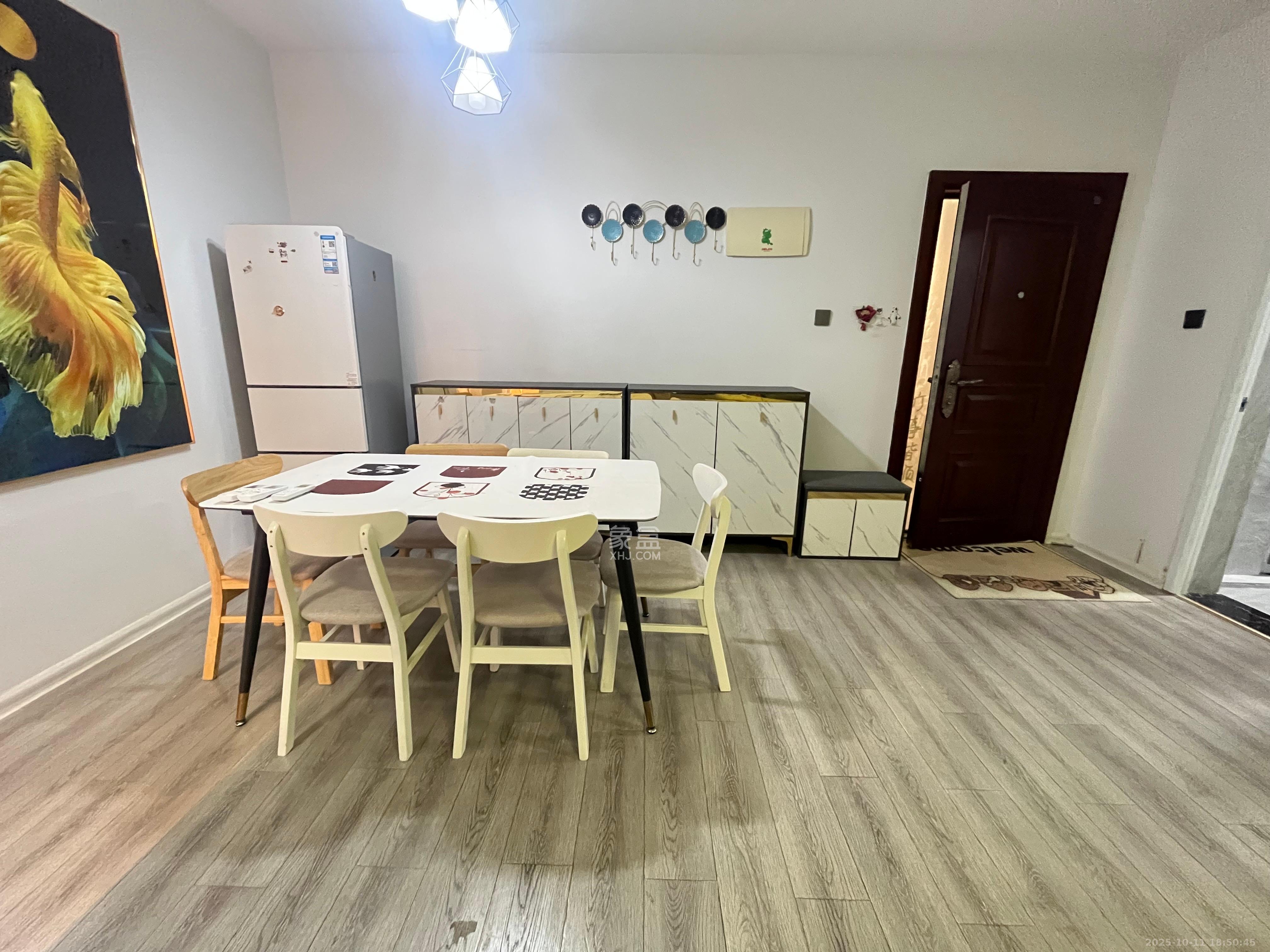 世茂铂翠湾四期(世茂悦享) 3室2厅1卫 2800.0元/月 世茂铂翠湾四期(世茂悦享) 3室2厅1卫 2800.0元/月室内图