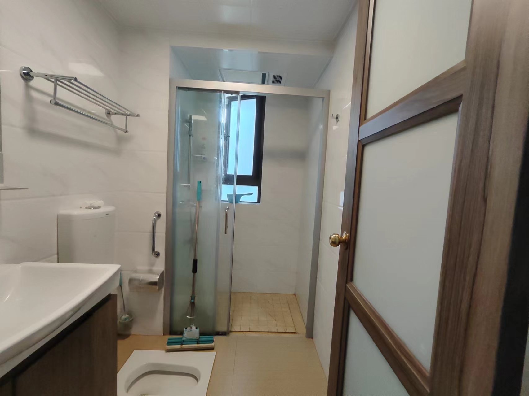 碧桂园豪园 4室2厅2卫 2600.0元/月 碧桂园豪园 4室2厅2卫 2600.0元/月室内图