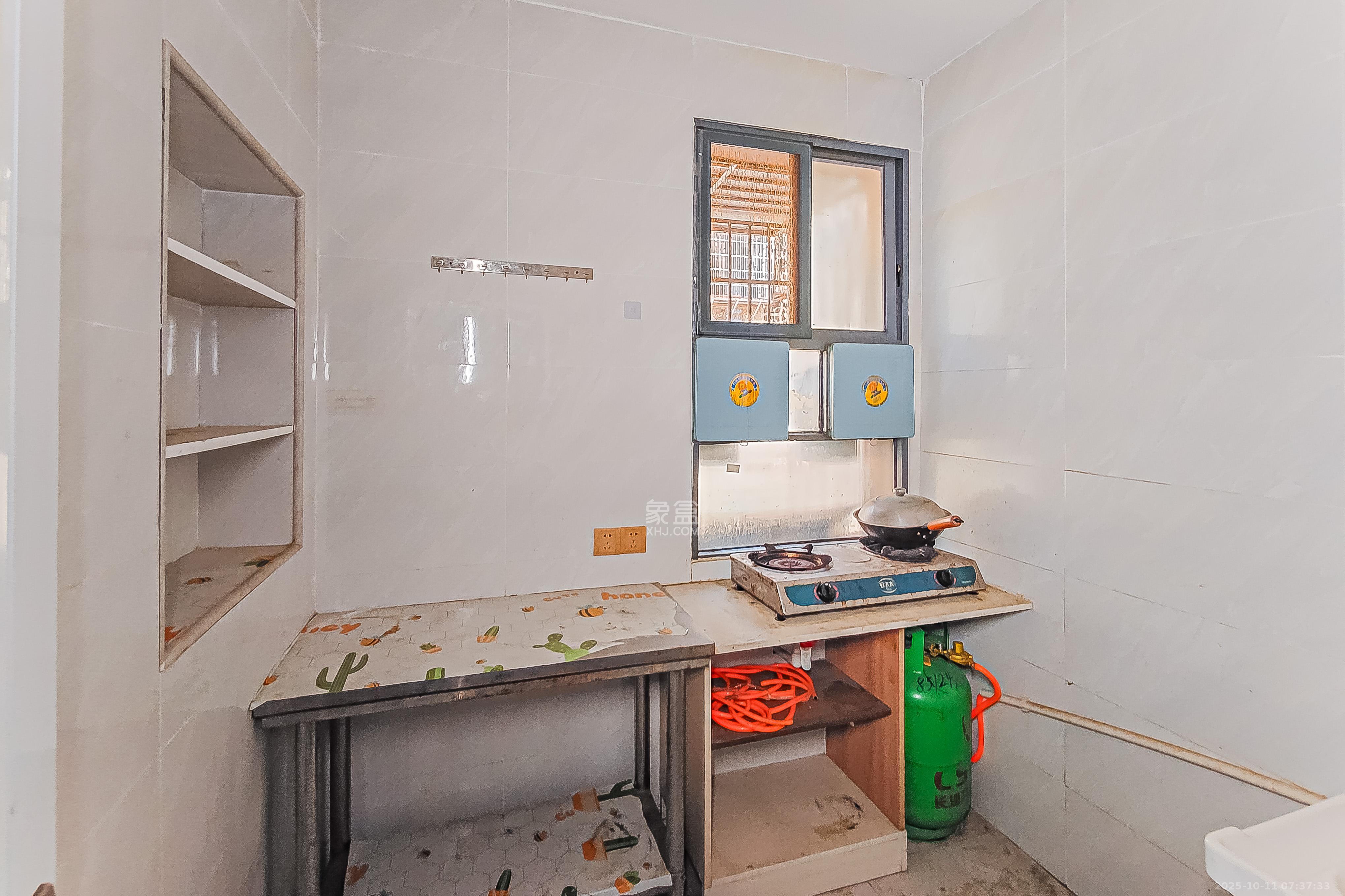 开发公司宿舍  1室1厅1卫    35.0万厨房