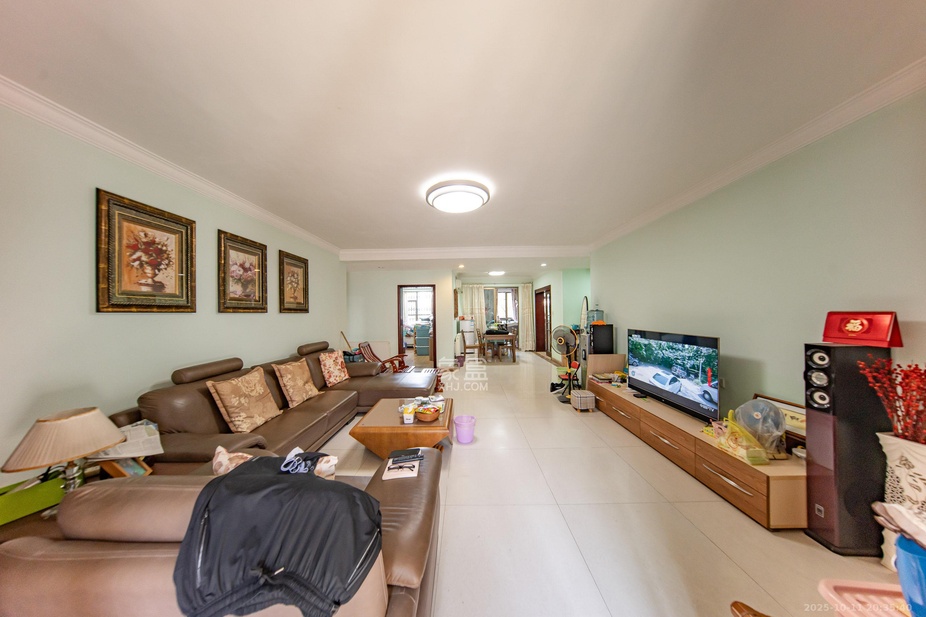 江山帝景雅典  4室2厅2卫    130.0万