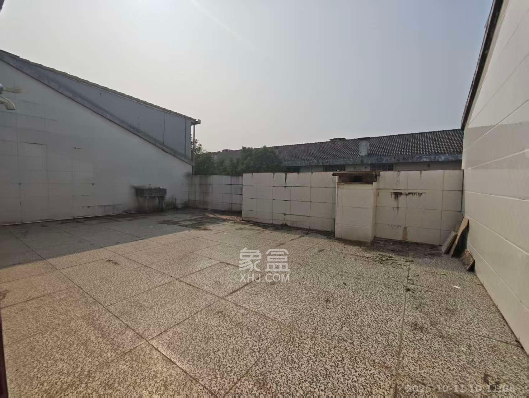 金鹰机电大市场  4室2厅2卫    1500.0元/月室内图