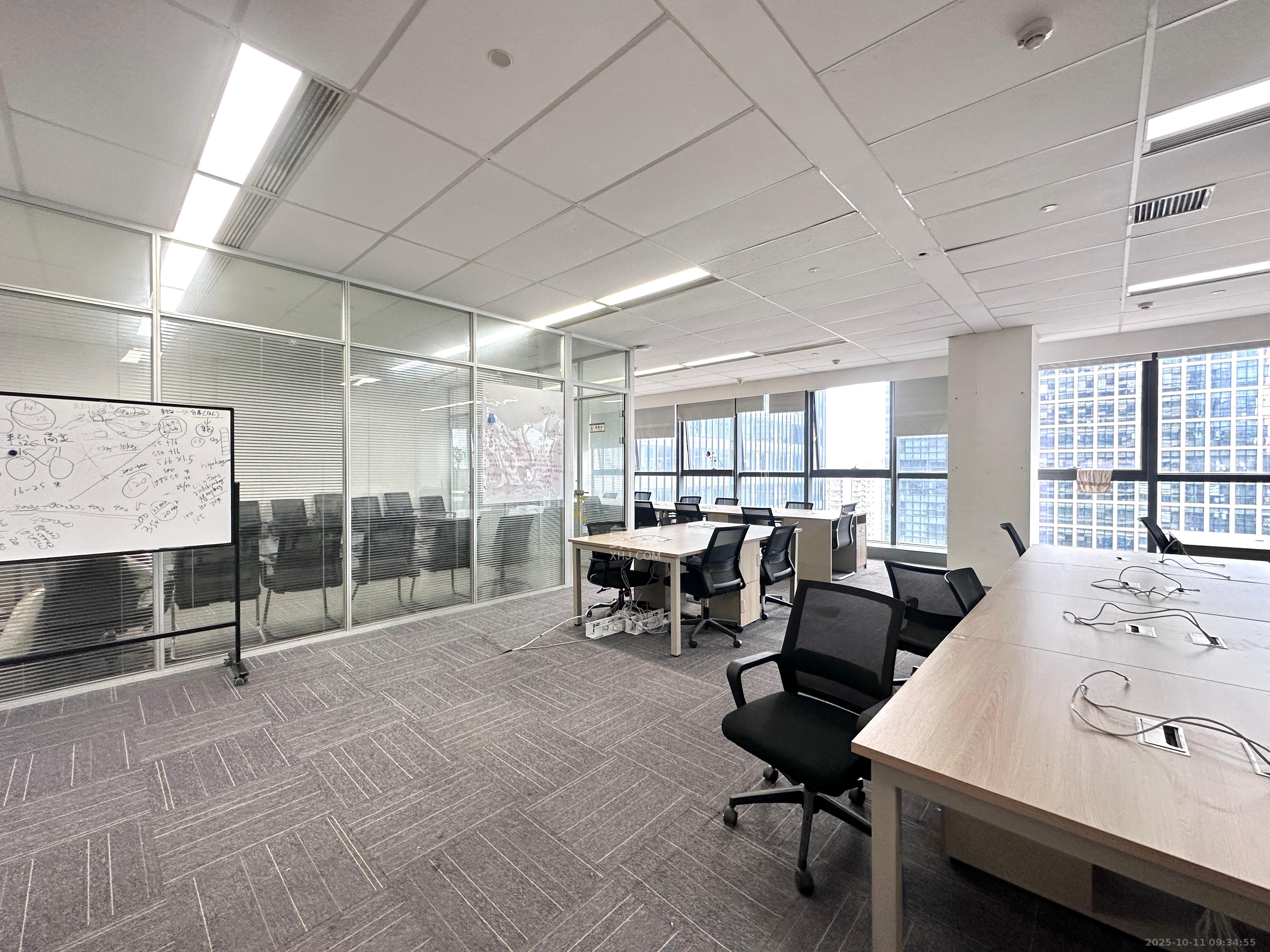 绿地中心   244.0㎡      16000.0元/月室内图