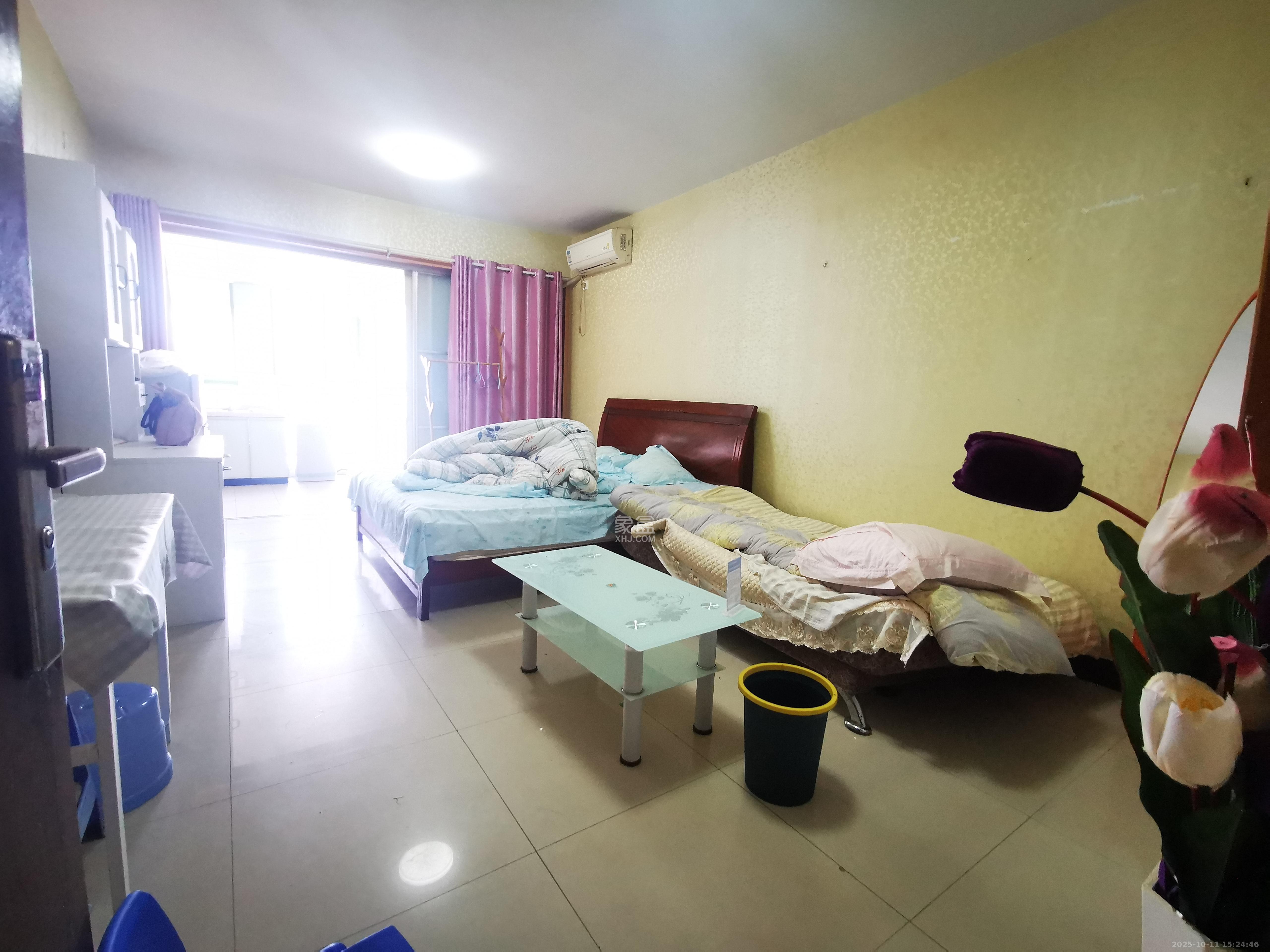 东一国际  1室1厅0卫    1600.0元/月室内图