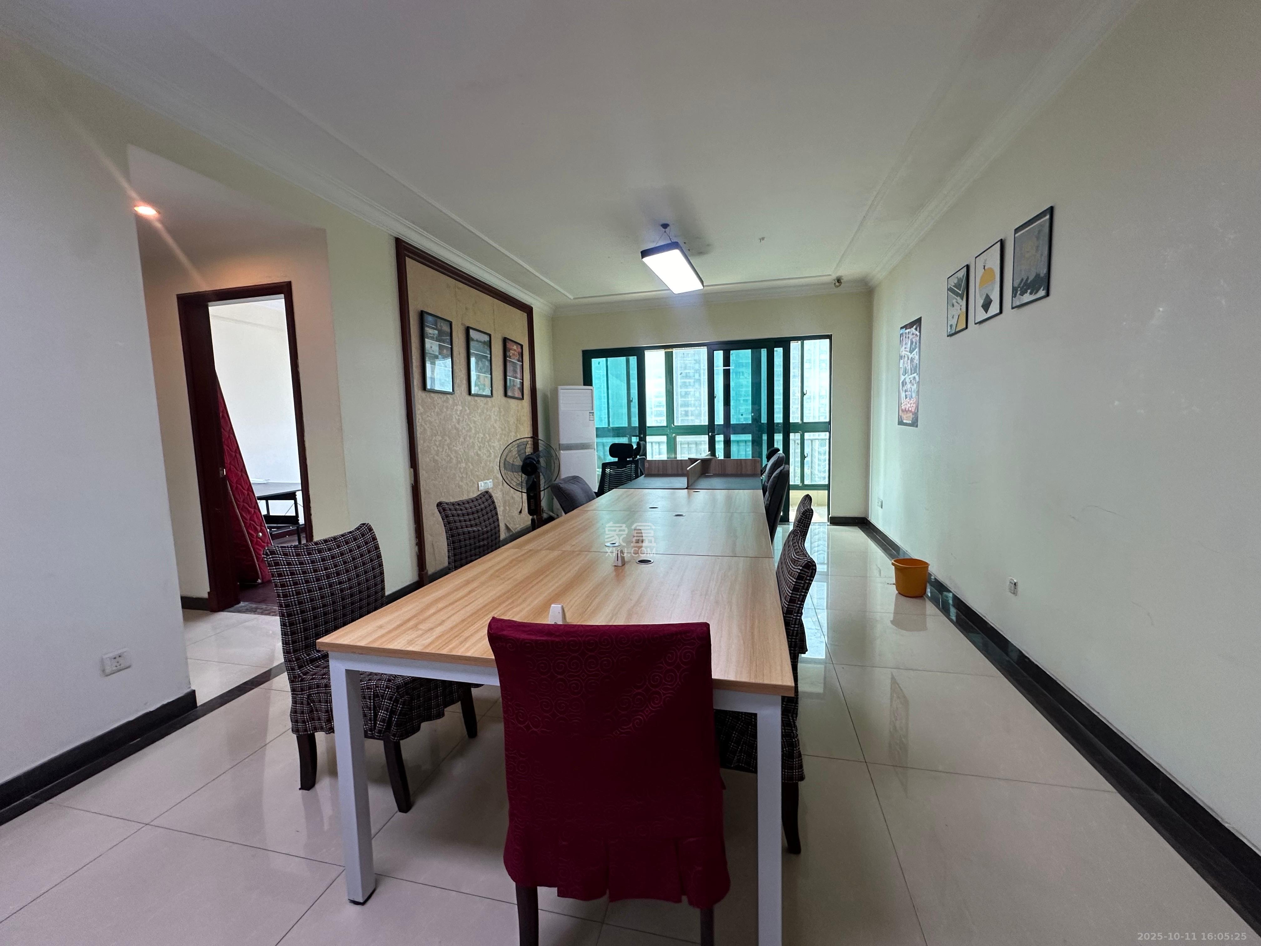 恒大雅苑  3室2厅1卫    2600.0元/月室内图