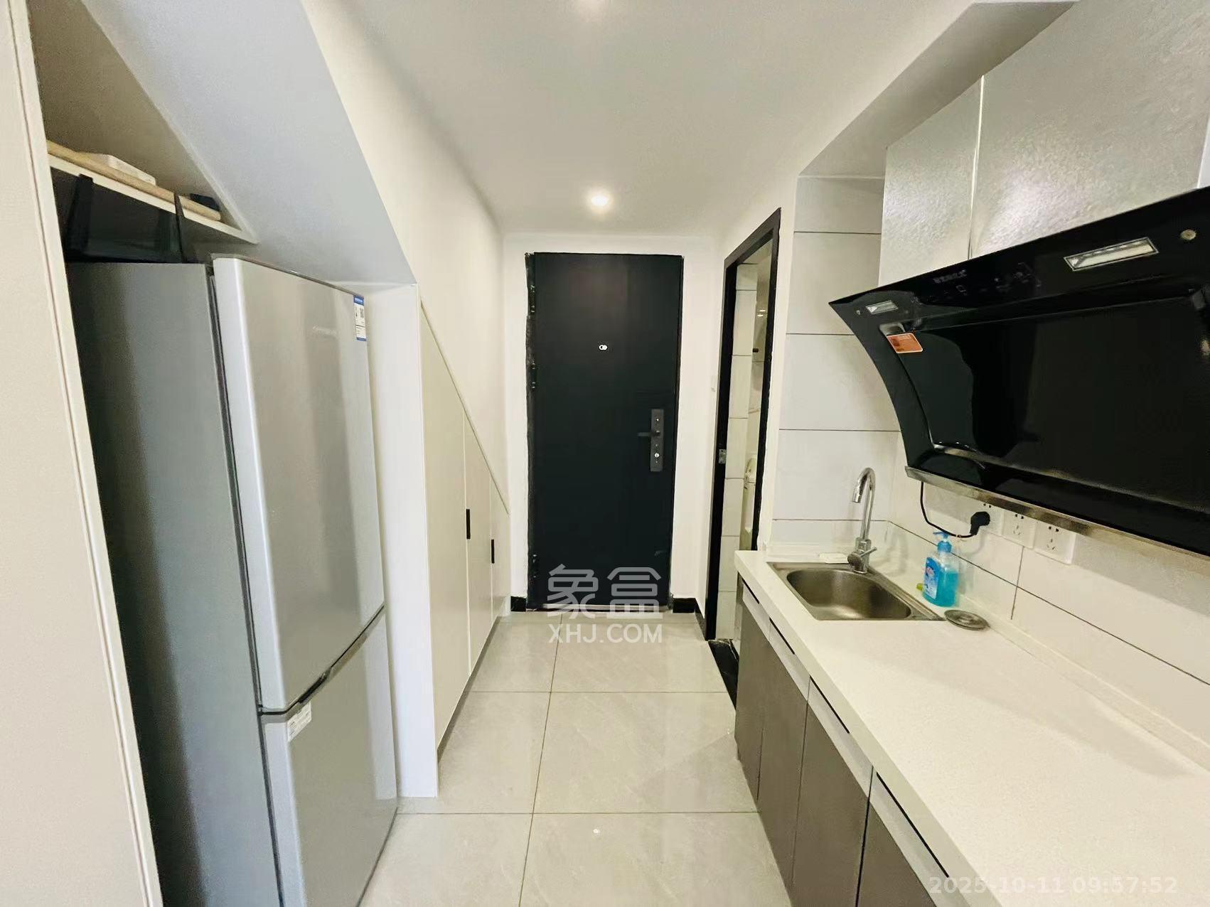 金地中交麓谷香颂(金地中交雅苑) 1室1厅1卫 1300.0元/月 金地中交麓谷香颂(金地中交雅苑) 1室1厅1卫 1300.0元/月室内图