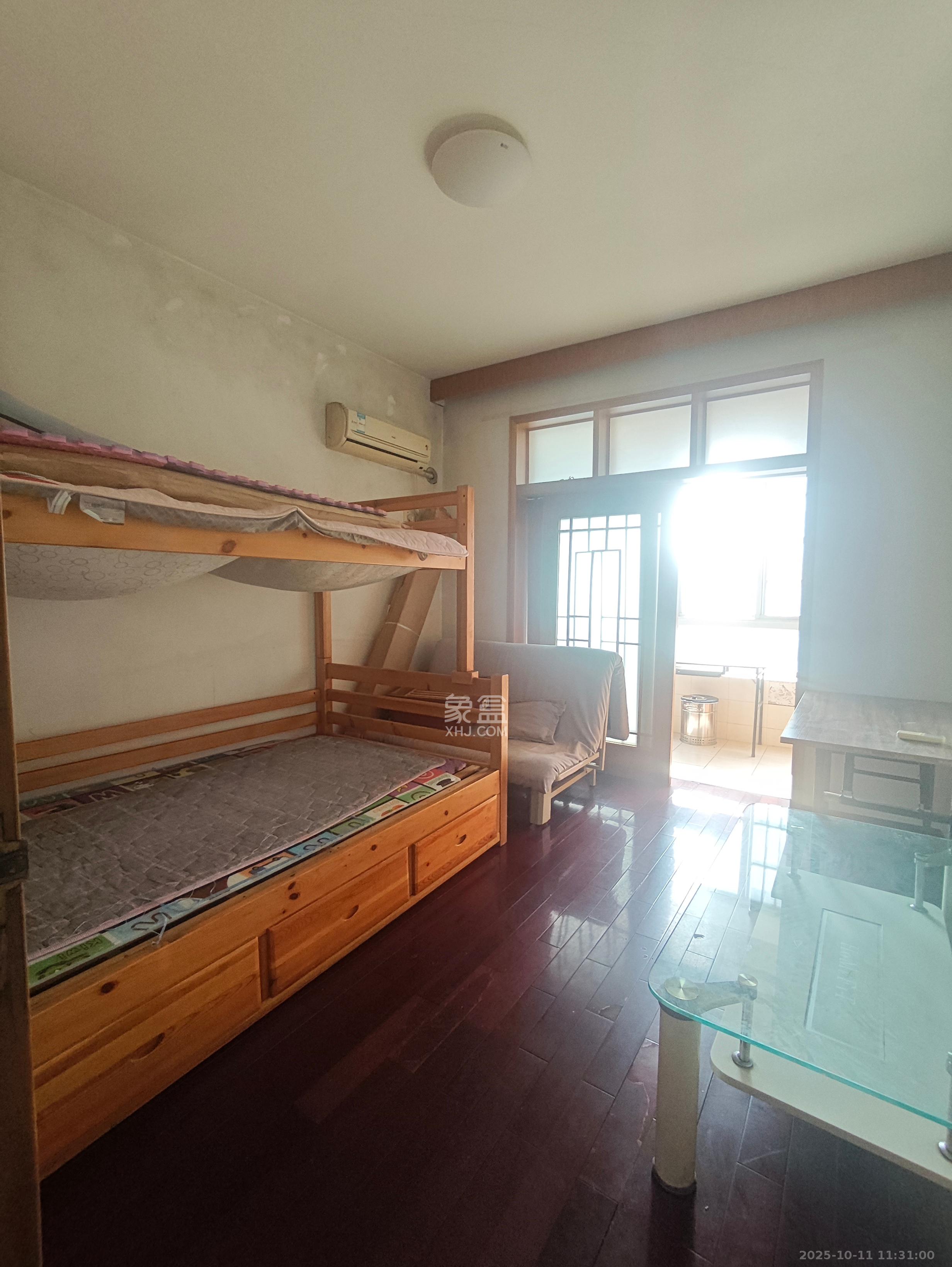省建苑小区  3室2厅2卫    2600.0元/月室内图
