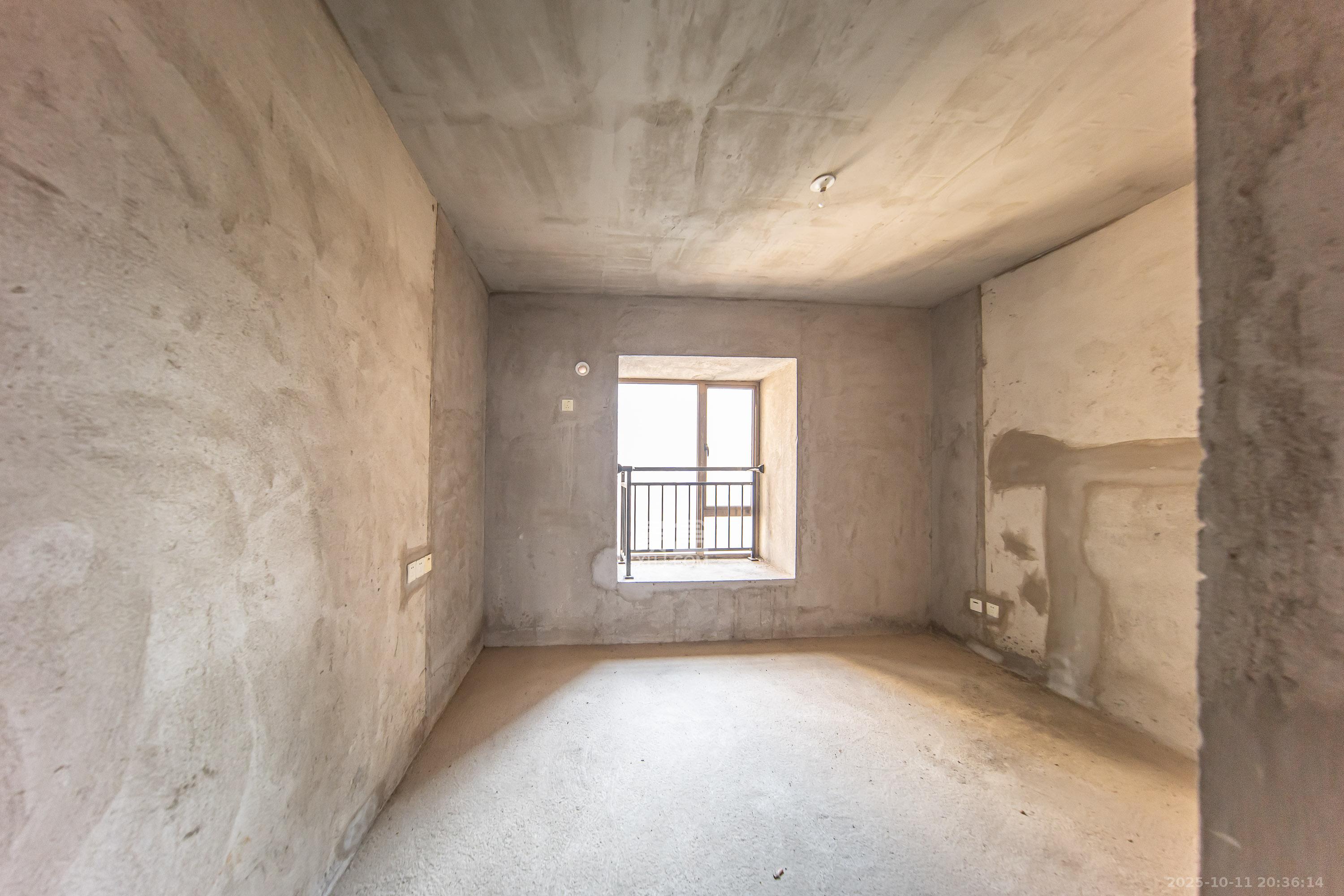 江山帝景哈佛  3室2厅2卫    78.0万卧室