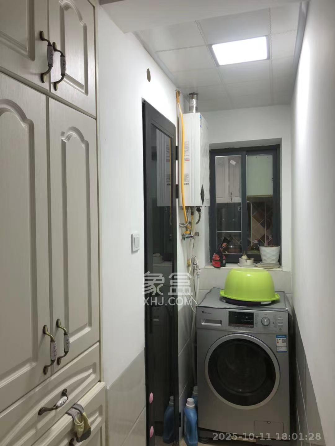 长房半岛蓝湾（观山月）  2室1厅1卫    1800.0元/月室内图