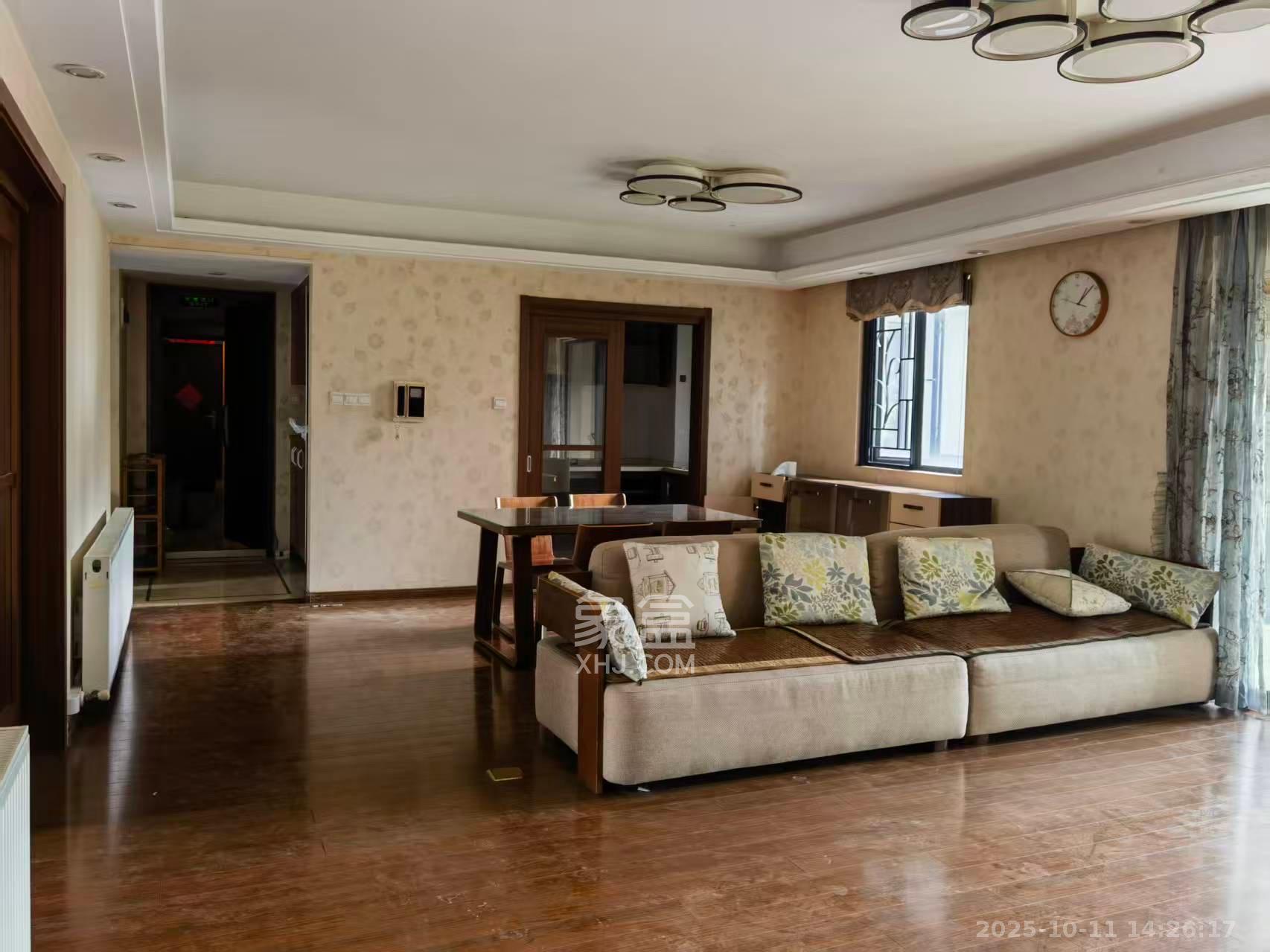 万科金域华府一期  3室2厅2卫    3000.0元/月 万科金域华府一期  3室2厅2卫    3000.0元/月室内图1