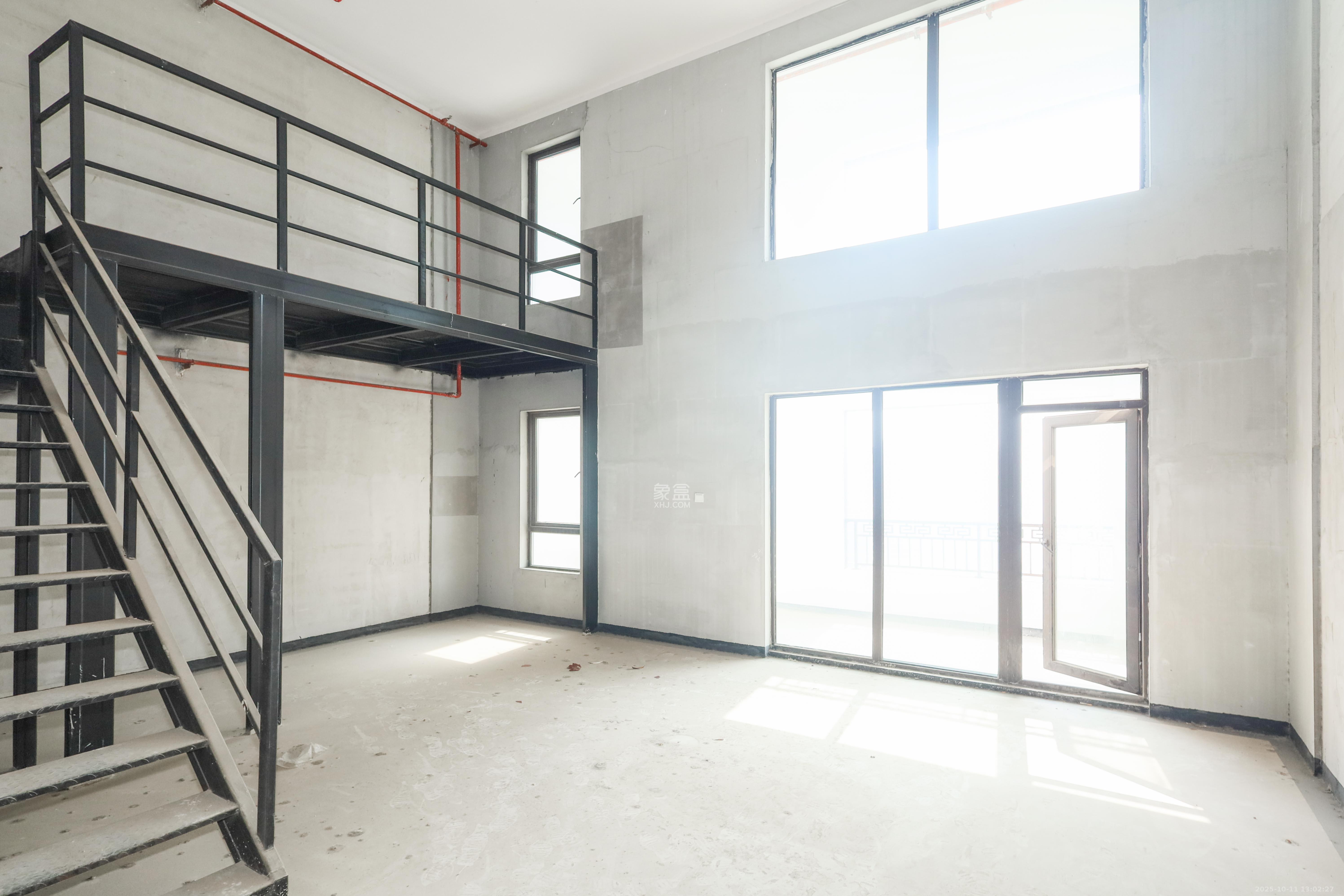 建发央著  4室2厅2卫    205.0万