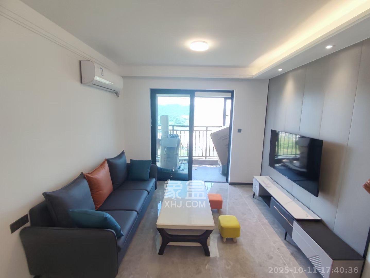 招商华发依云曦城 3室2厅2卫 2400.0元/月 招商华发依云曦城 3室2厅2卫 2400.0元/月室内图