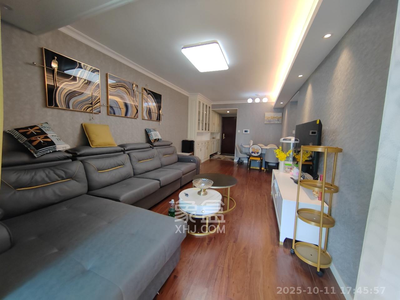 万科魅力之城观澜里 3室2厅2卫 2800.0元/月 万科魅力之城观澜里 3室2厅2卫 2800.0元/月室内图