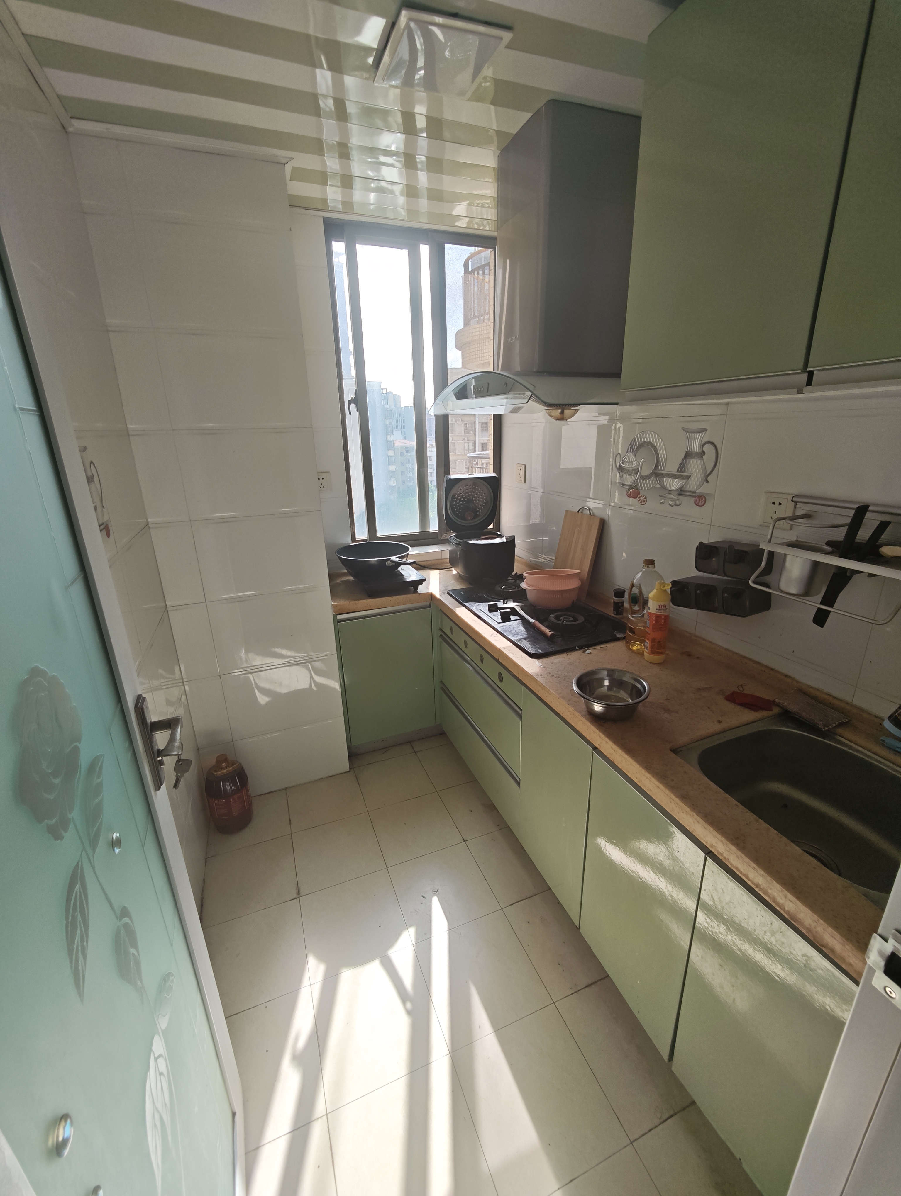 禧福新城 1室2厅1卫 2000.0元/月 禧福新城 1室2厅1卫 2000.0元/月室内图