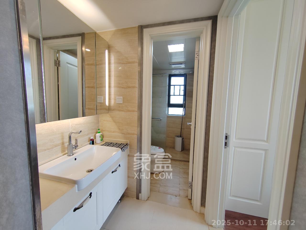 万科魅力之城观澜里 3室2厅2卫 2800.0元/月 万科魅力之城观澜里 3室2厅2卫 2800.0元/月室内图