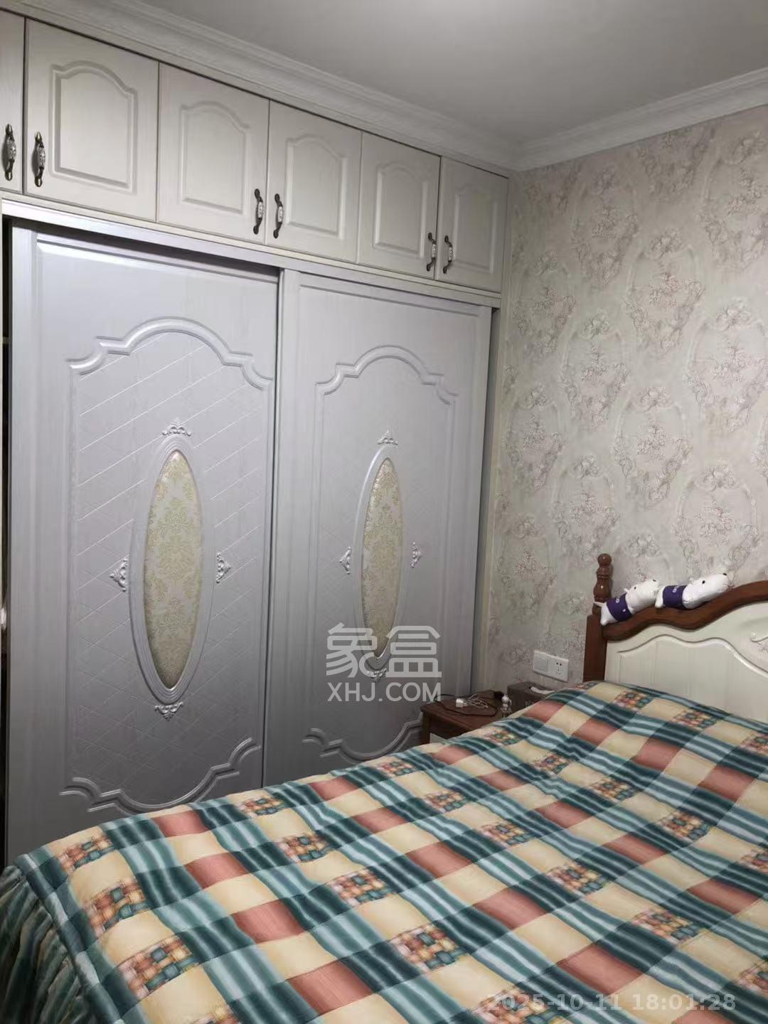 长房半岛蓝湾（观山月）  2室1厅1卫    1800.0元/月室内图