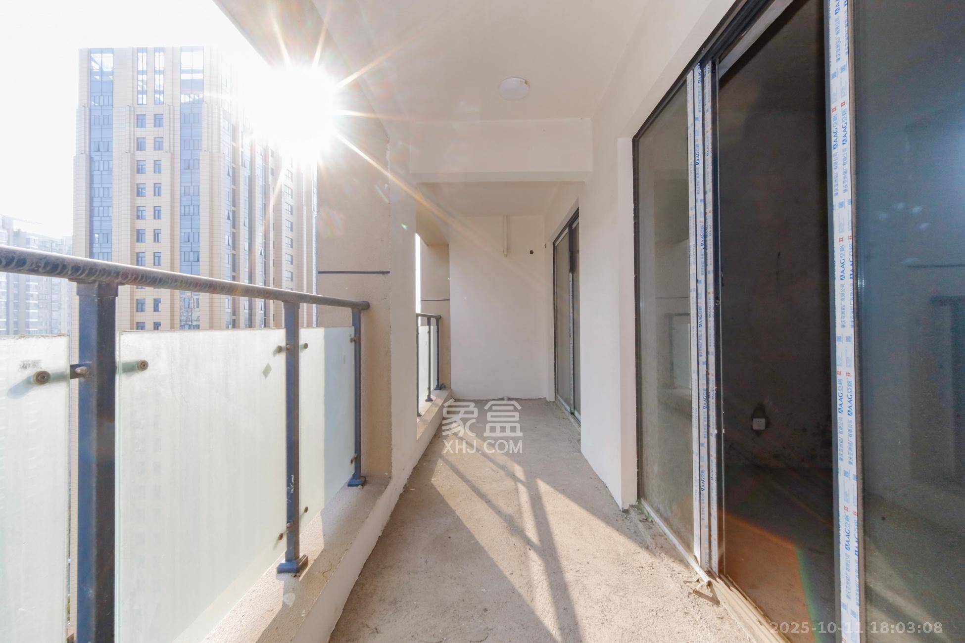 中煤和悦府  4室2厅1卫    170.0万阳台