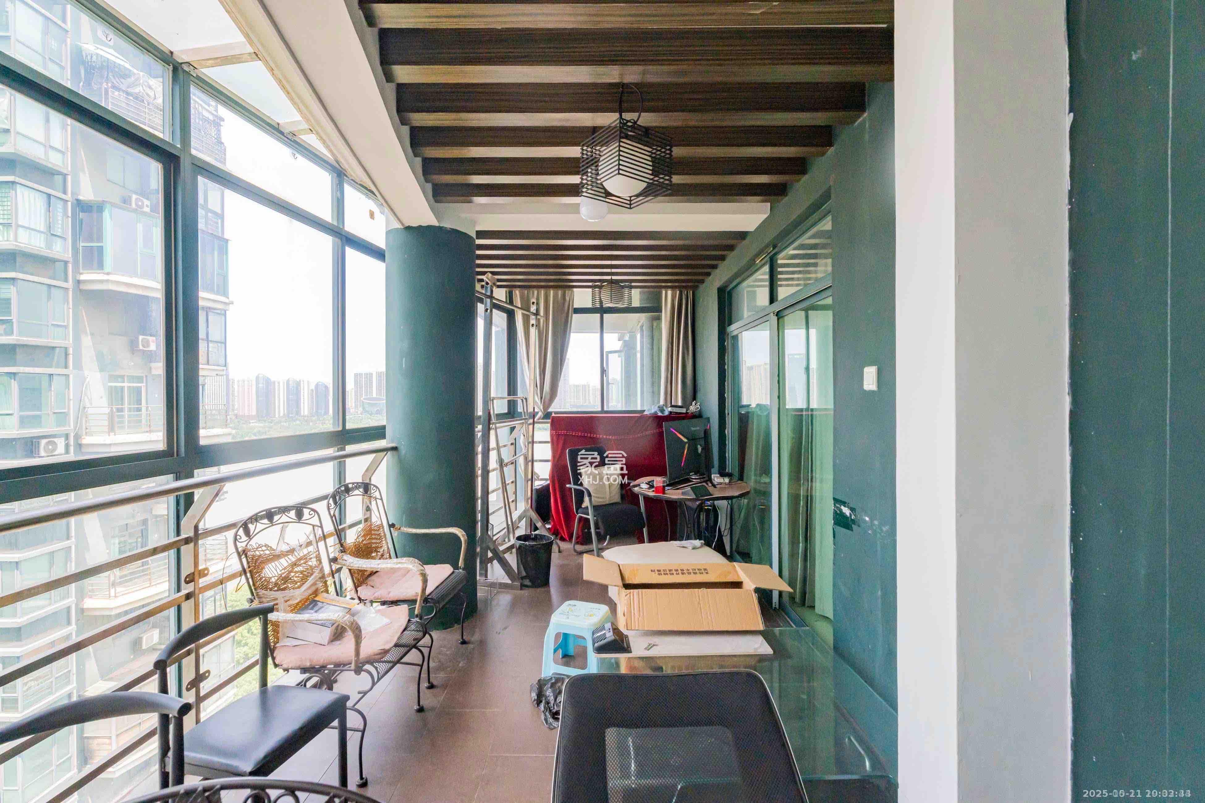 华盛新外滩 4室2厅2卫 5200.0元/月 华盛新外滩 4室2厅2卫 5200.0元/月室内图