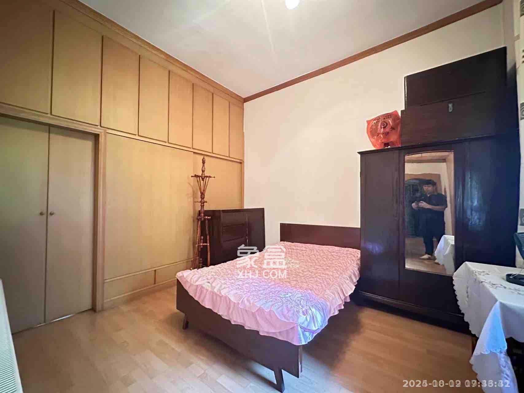 湘雅医院职工宿舍南院  2室2厅1卫    2600.0元/月 湘雅医院职工宿舍南院  2室2厅1卫    2600.0元/月室内图