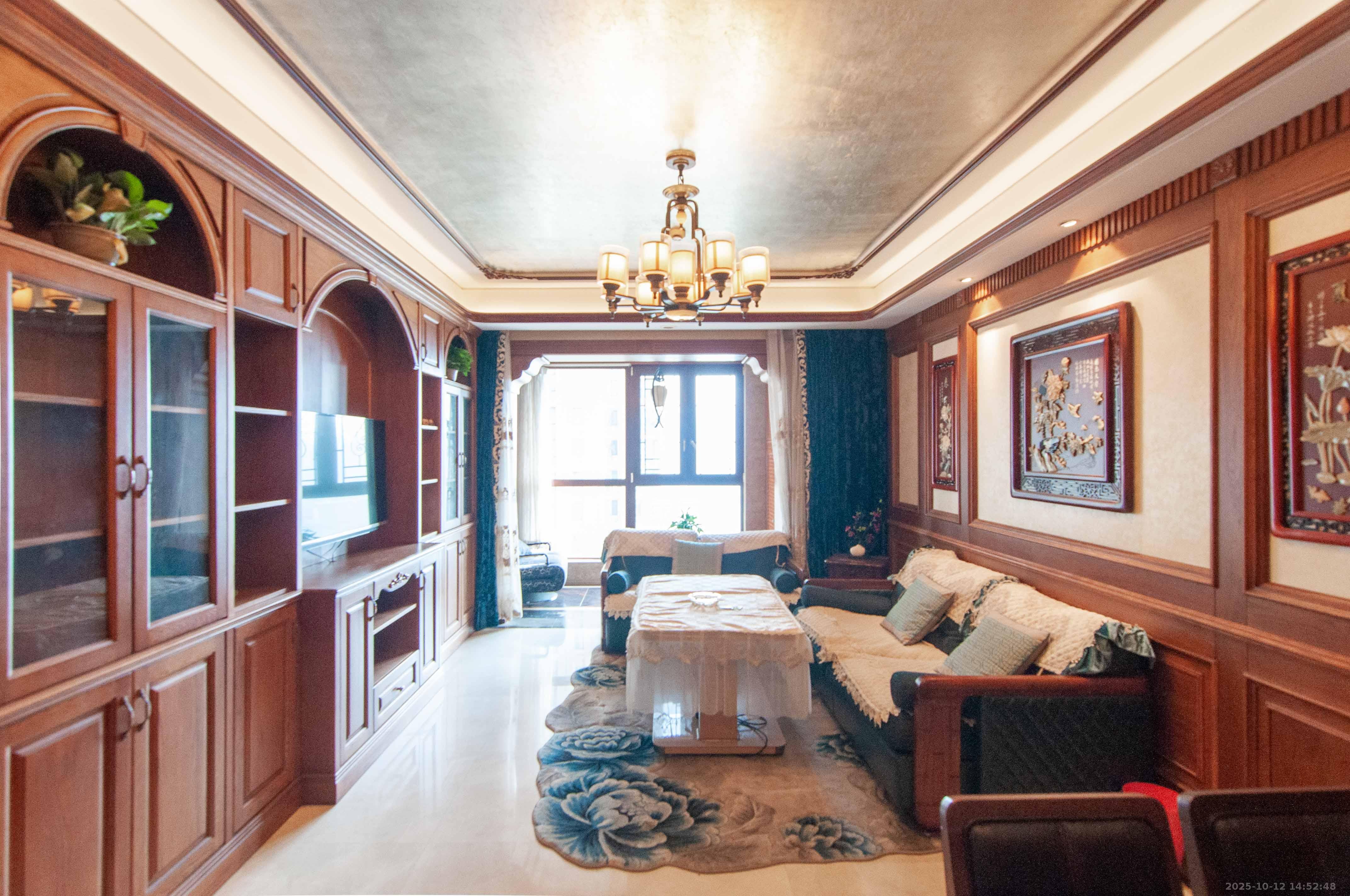 梅溪湖金茂府(金茂广场)(金茂览秀城)  3室2厅2卫    195.0万 梅溪湖金茂府(金茂广场)(金茂览秀城)  3室2厅2卫    195.0万