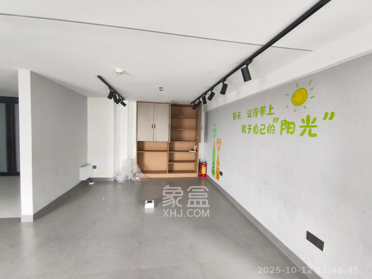 卡地亚公寓  1室1厅1卫    4800.0元/月室内图