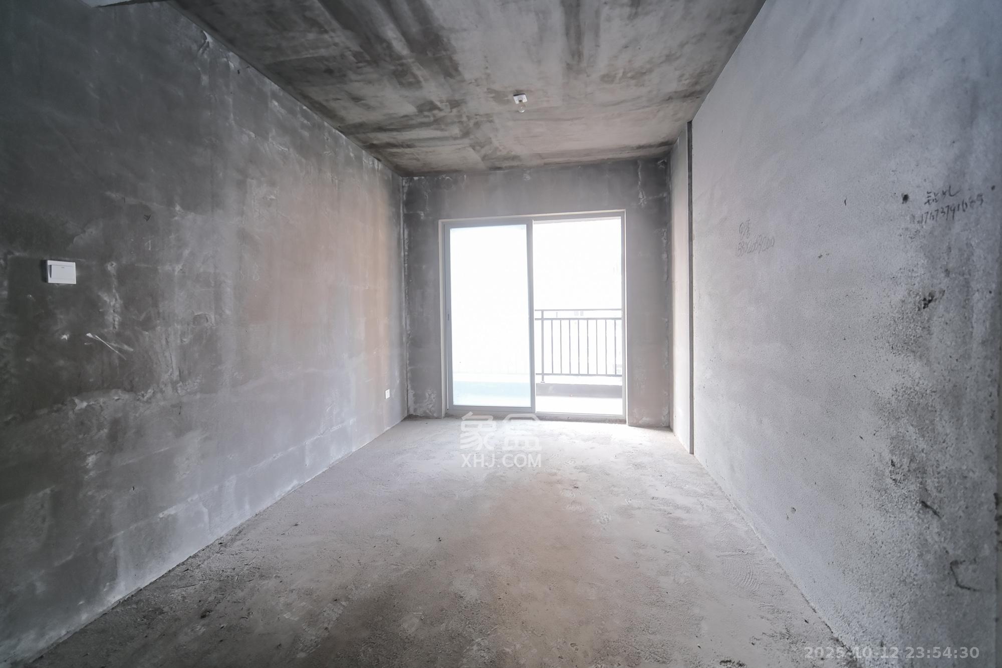 湖湘奥林匹克花园  4室2厅2卫    105.0万卧室