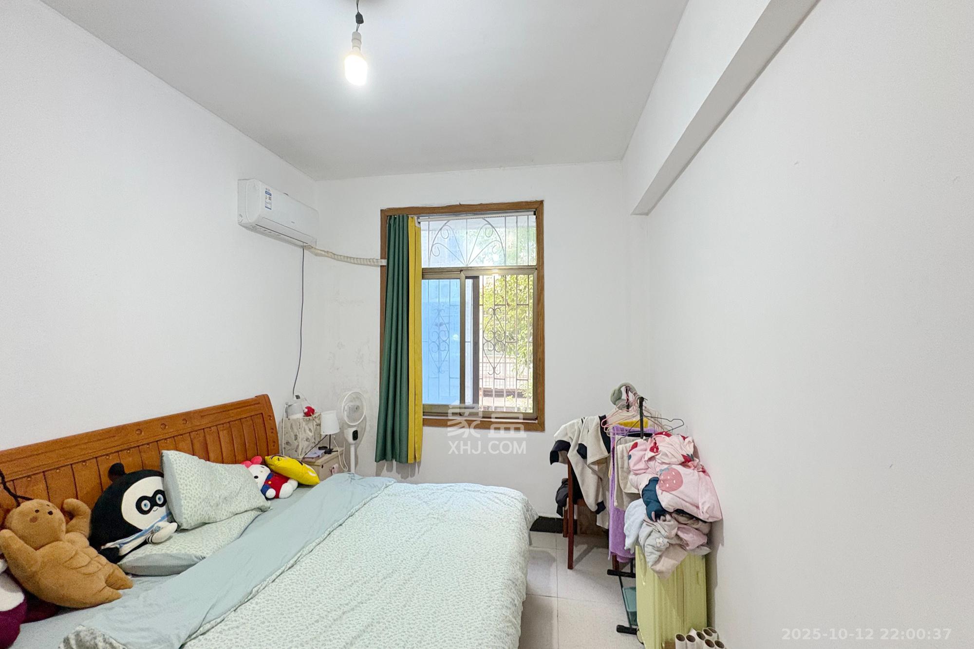 马王堆陶瓷城新合区 2室2厅1卫 45.0万 马王堆陶瓷城新合区 2室2厅1卫 45.0万卧室