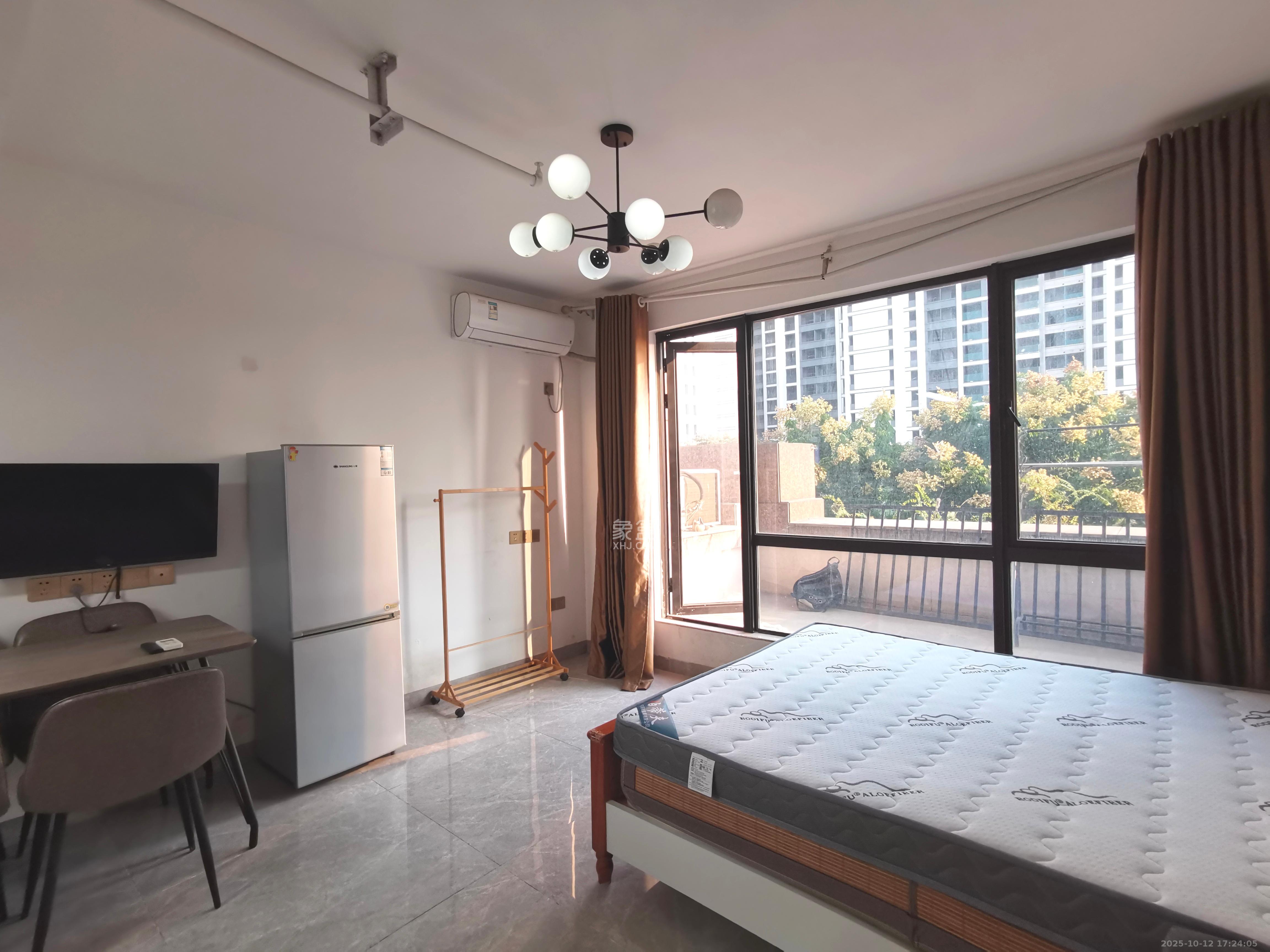 鑫远悦城(鑫远悦时代)  1室1厅1卫    1100.0元/月 鑫远悦城(鑫远悦时代)  1室1厅1卫    1100.0元/月室内图