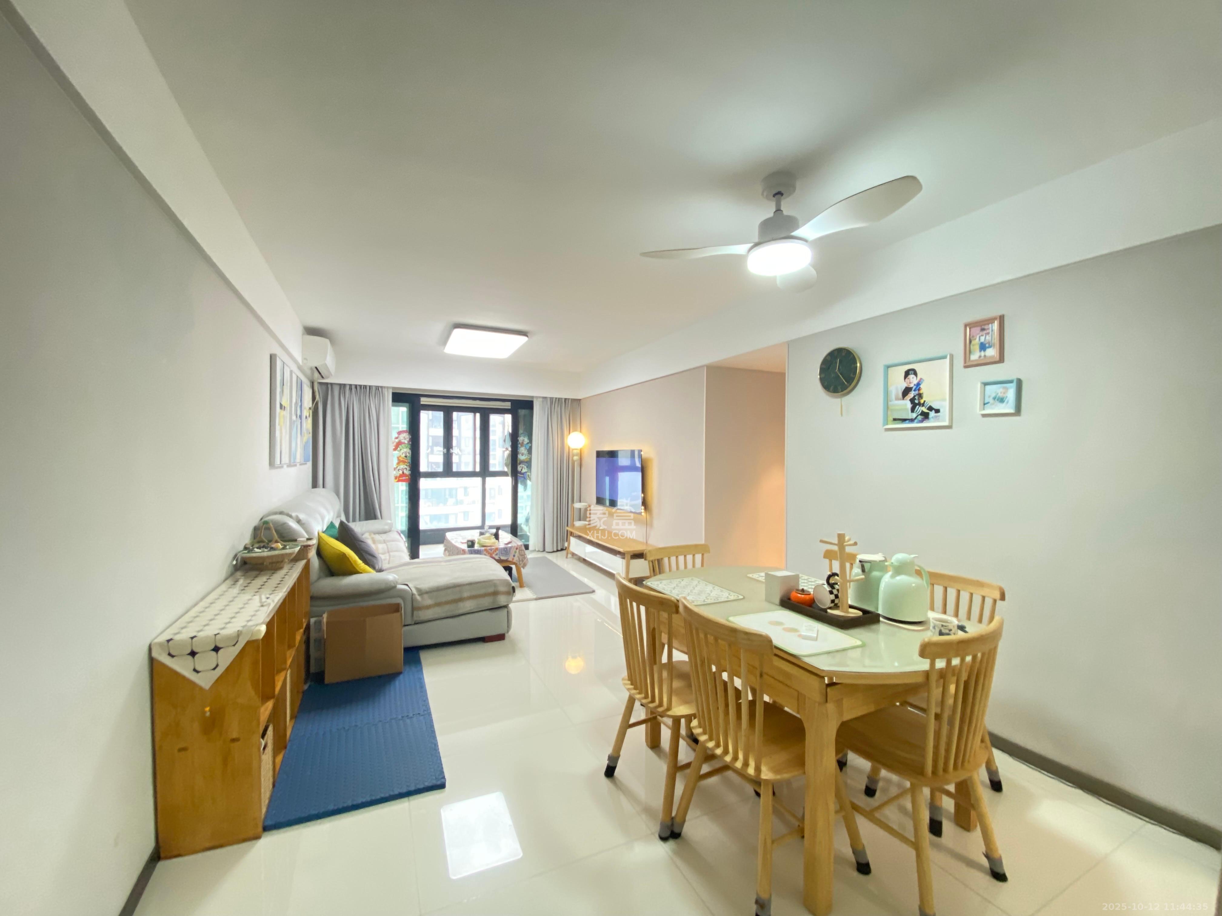 时代年华  1室0厅0卫    2300.0元/月室内图1