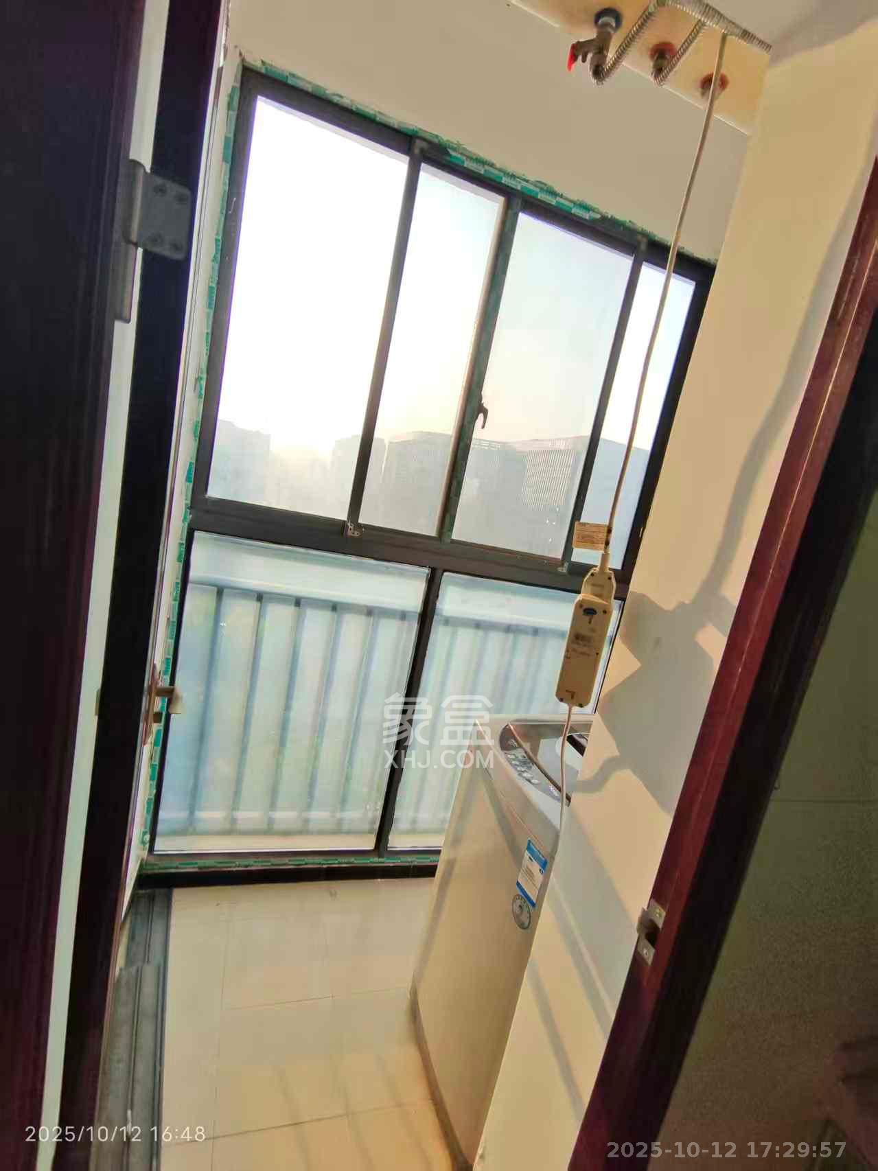 天和家园 2室2厅1卫 2000.0元/月 天和家园 2室2厅1卫 2000.0元/月室内图