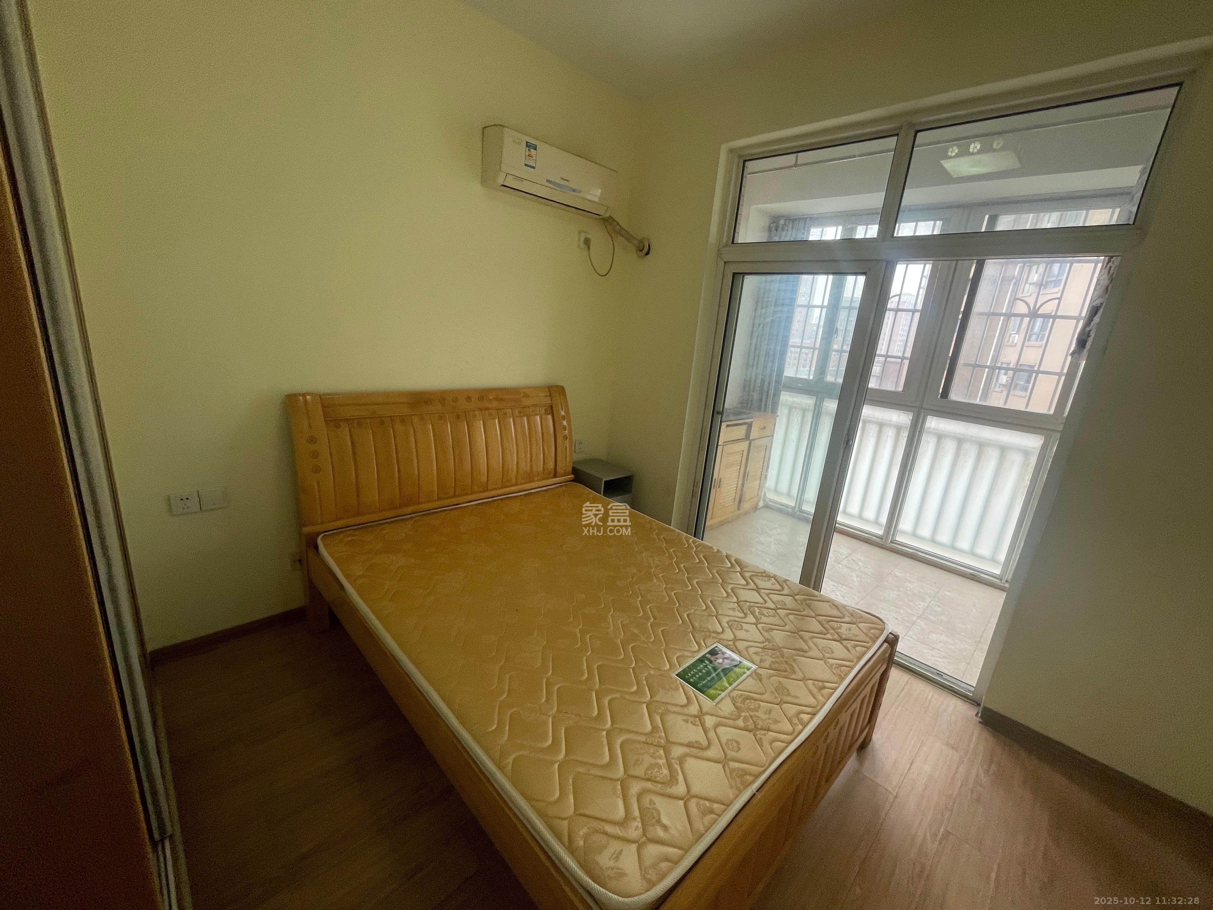 盛地春天里  2室2厅1卫    1500.0元/月室内图