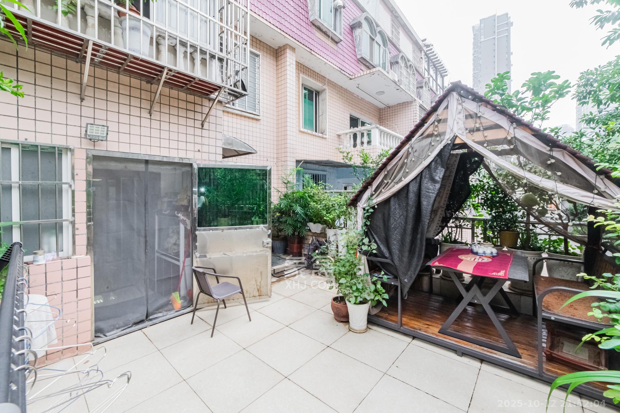 长泰豪园 7室2厅4卫 580.0万 长泰豪园 7室2厅4卫 580.0万阳台