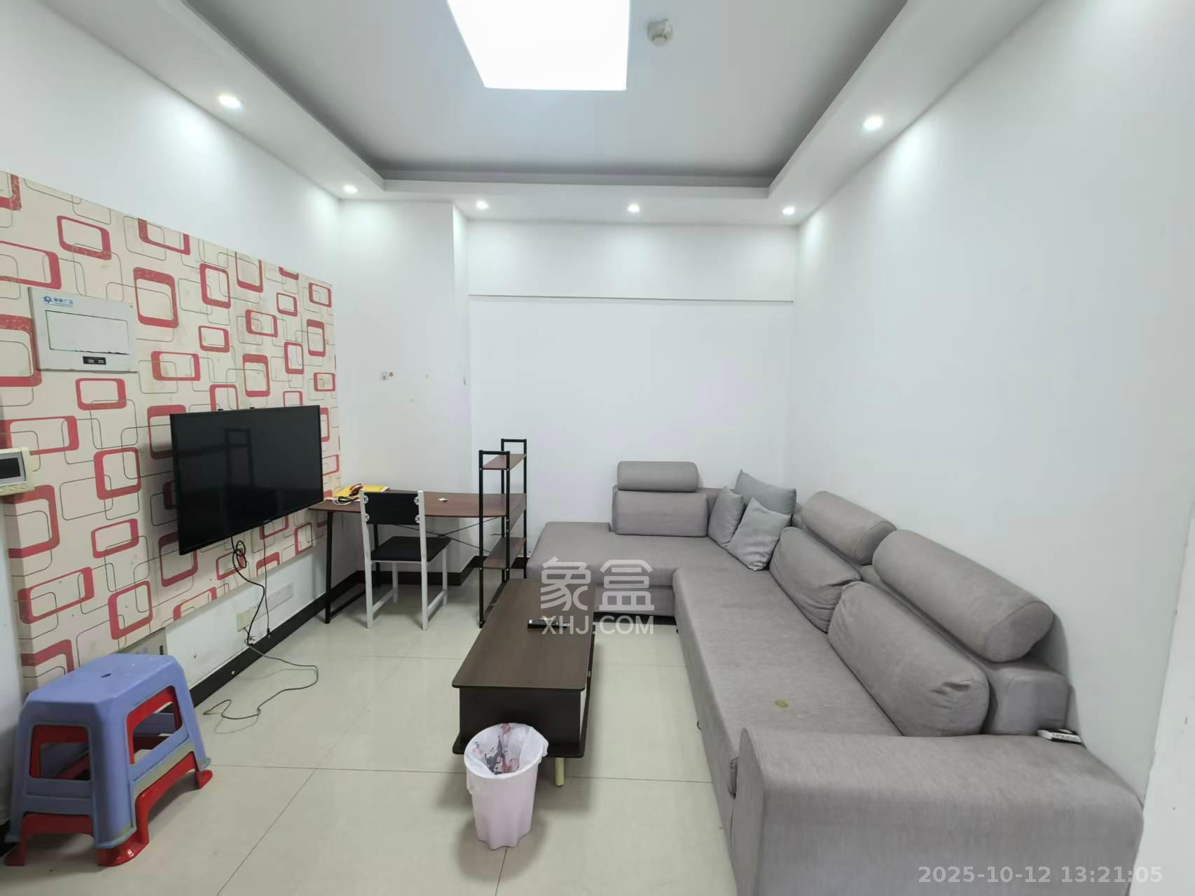 湘峰广场 2室1厅1卫 1200.0元/月 湘峰广场 2室1厅1卫 1200.0元/月室内图