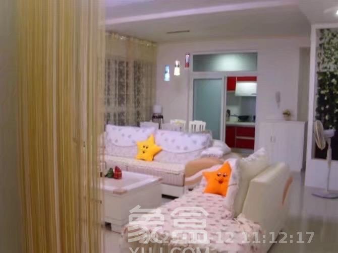 麓山润城  3室2厅2卫    2300.0元/月 麓山润城  3室2厅2卫    2300.0元/月室内图1